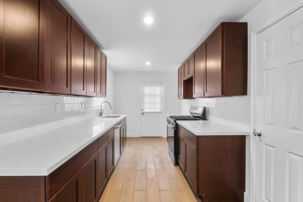 2202 Garvey Drive Property Photo 3