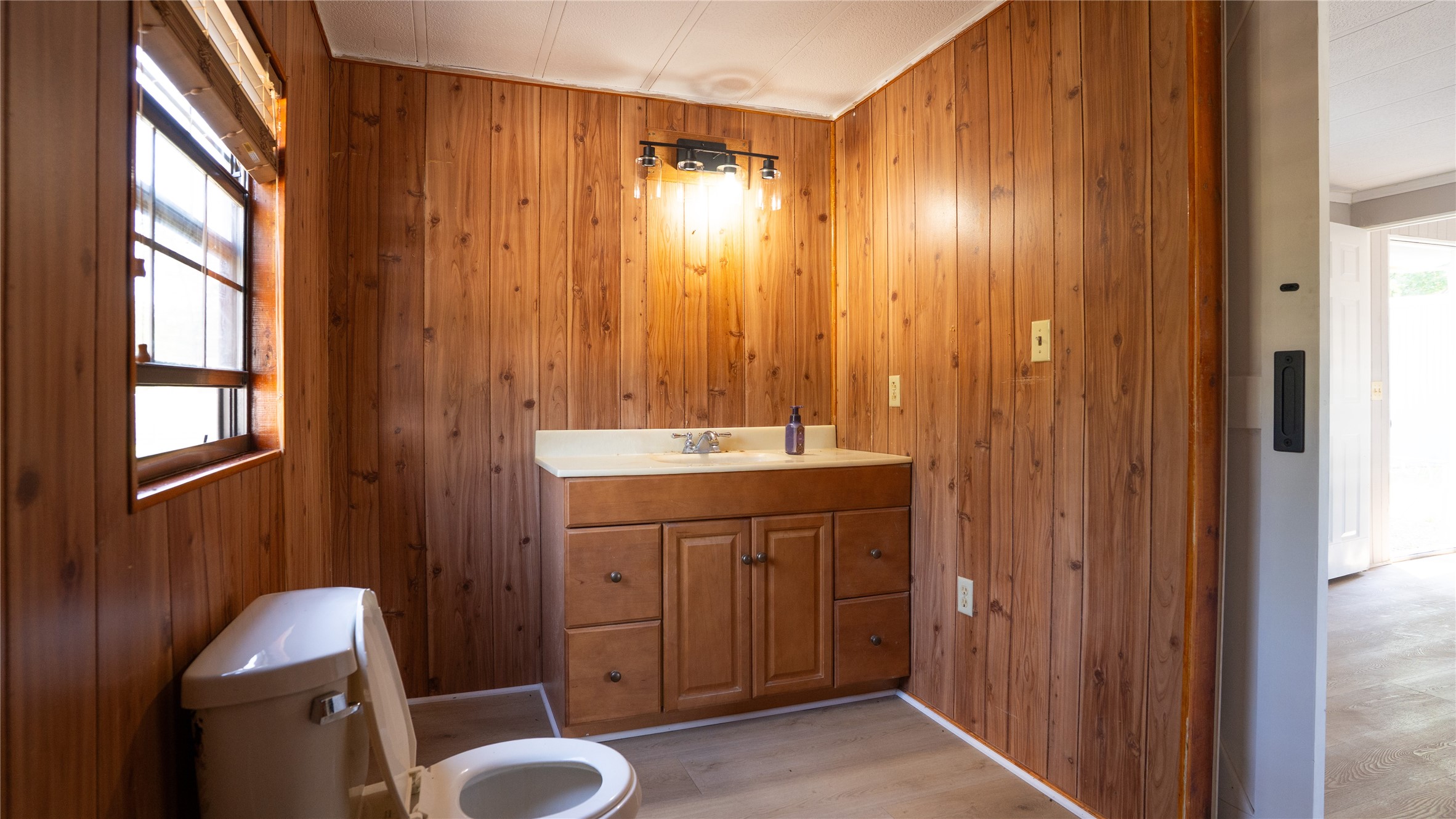 21288 North Street Property Photo 11
