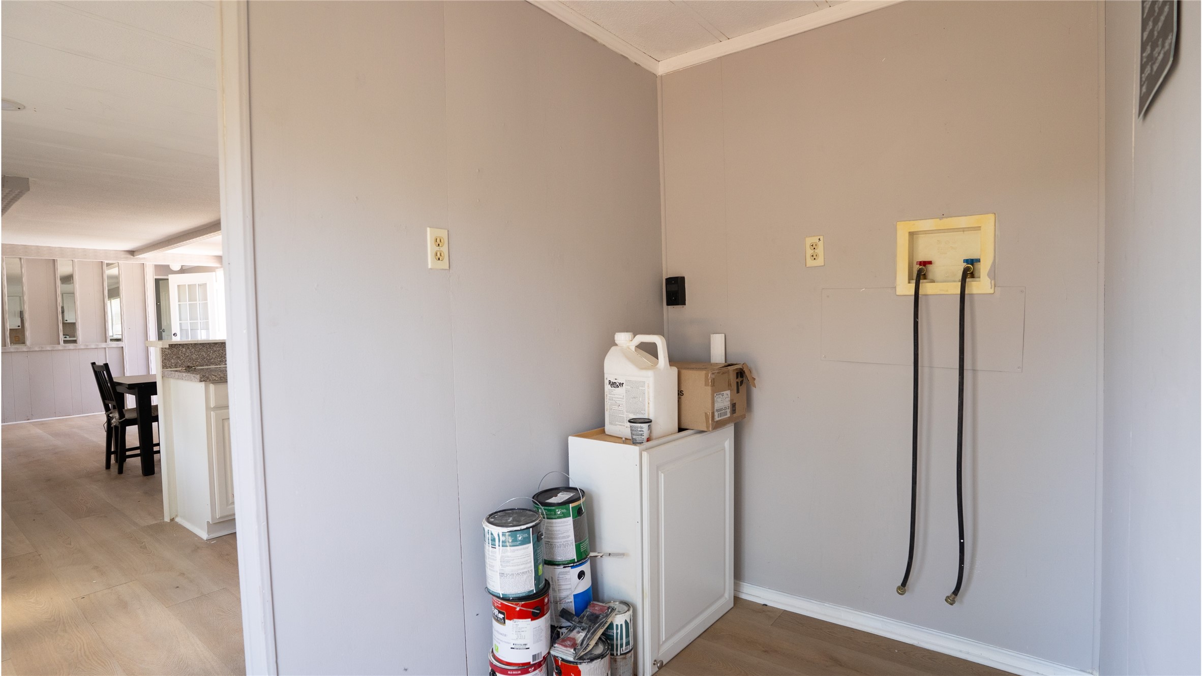 21288 North Street Property Photo 15