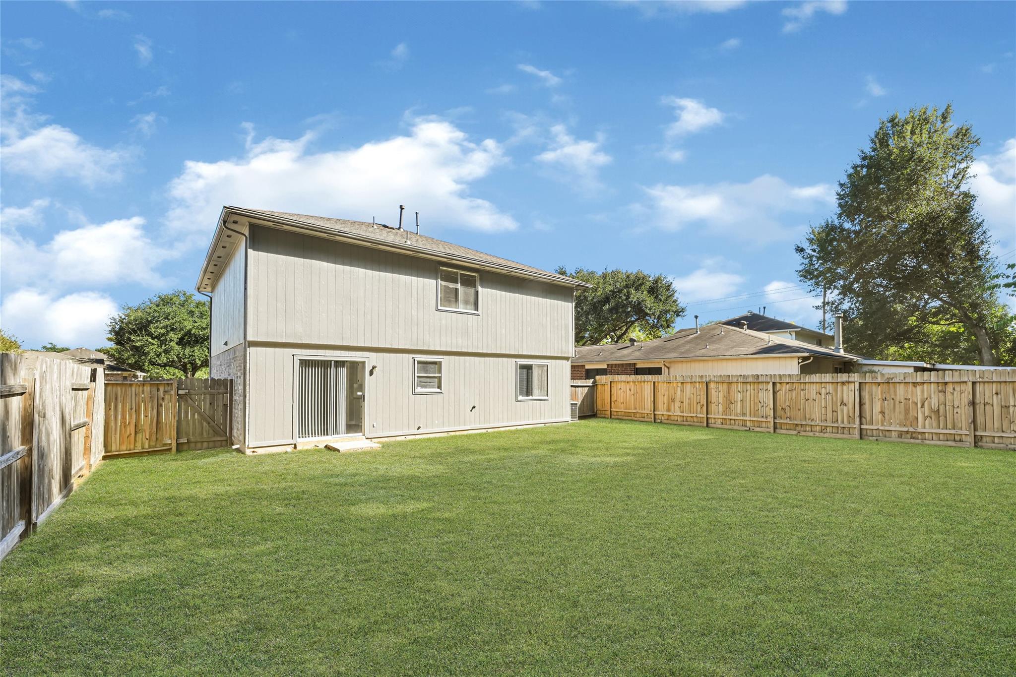 18119 June Forest Drive Property Photo 34