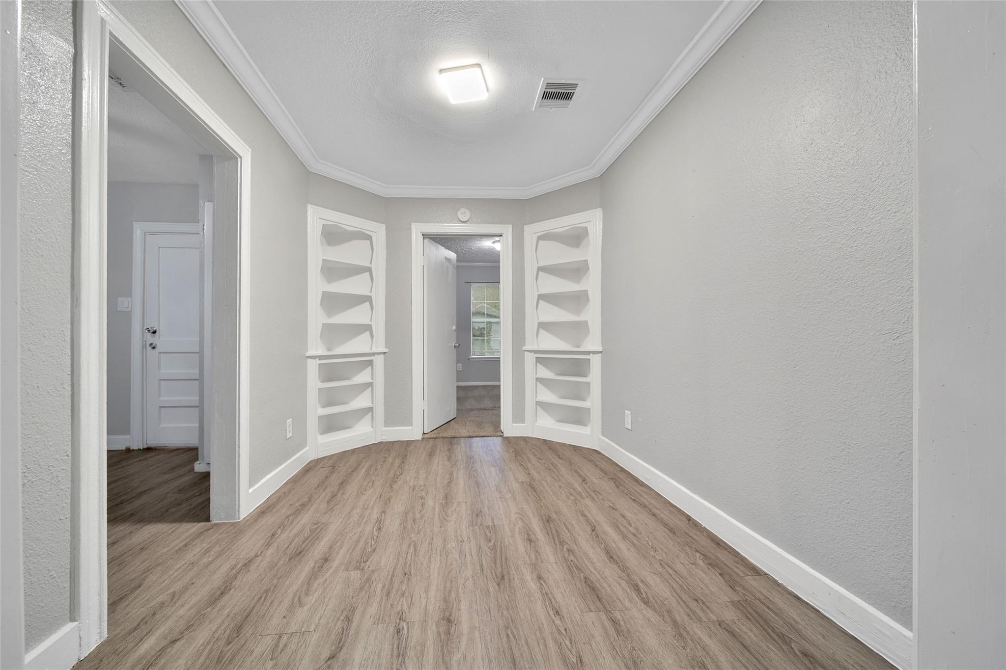 7707 Arberry Street, Houston Tx 77012 Property Photo 6