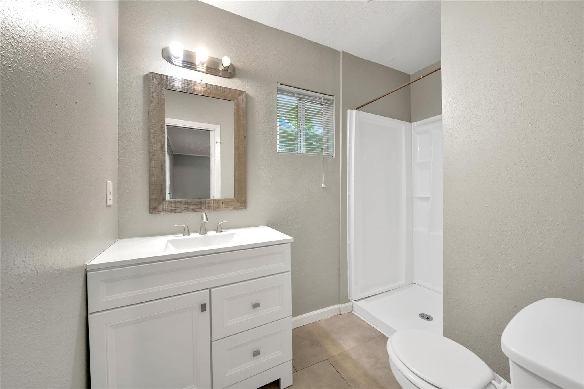 7707 Arberry Street, Houston Tx 77012 Property Photo 14