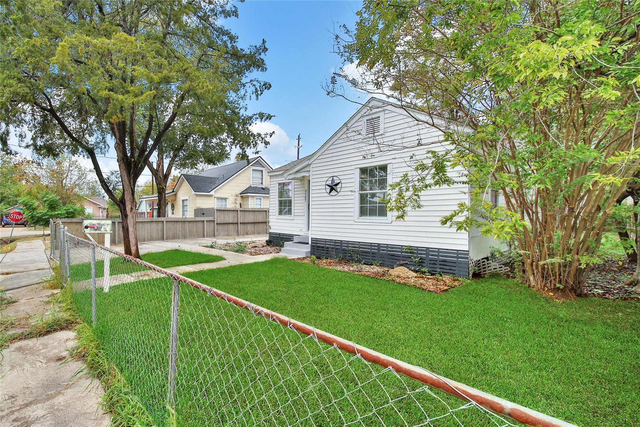 7707 Arberry Street, Houston Tx 77012 Property Photo 28