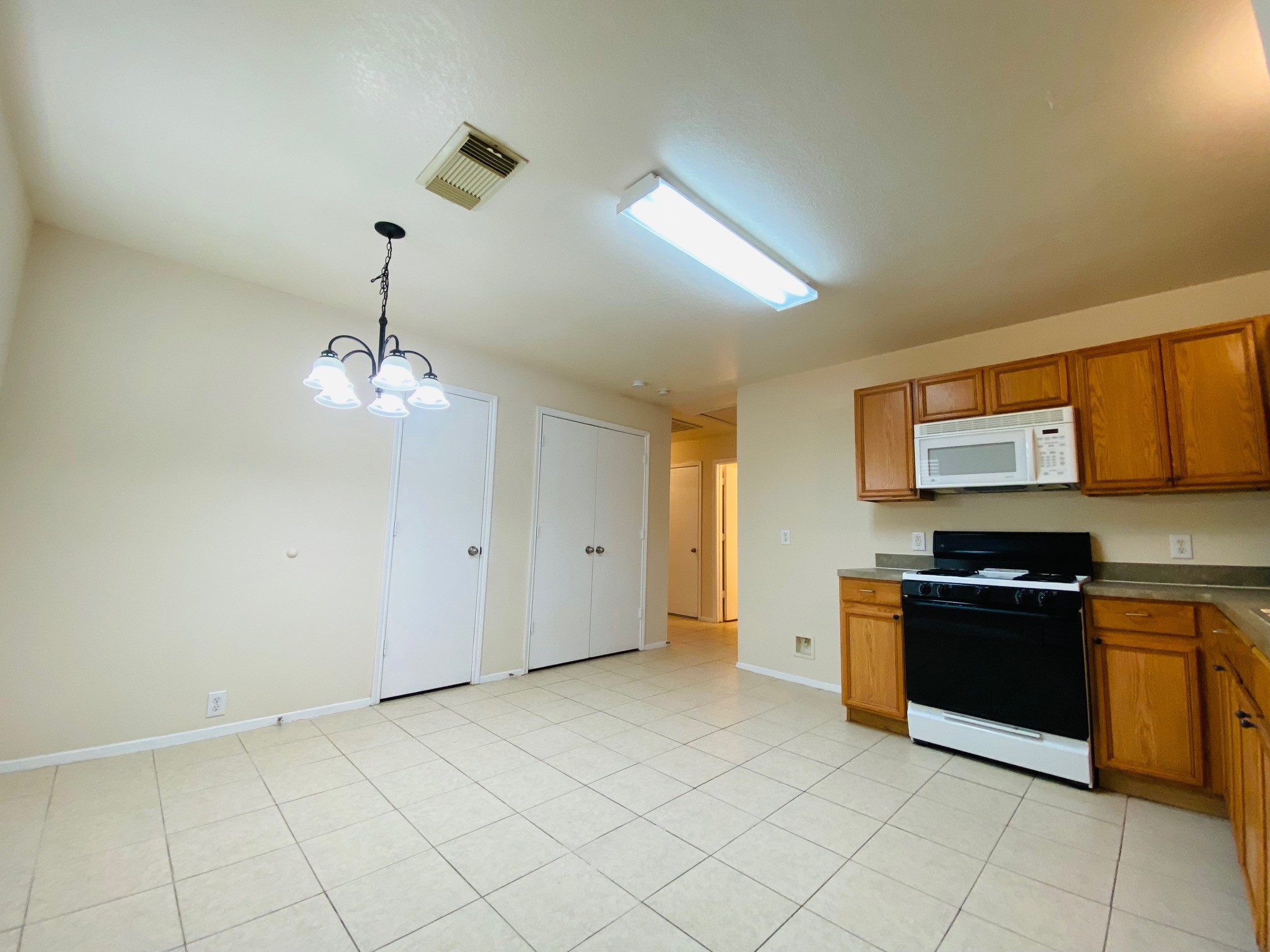 3319 Becker Glen Street Property Photo 7