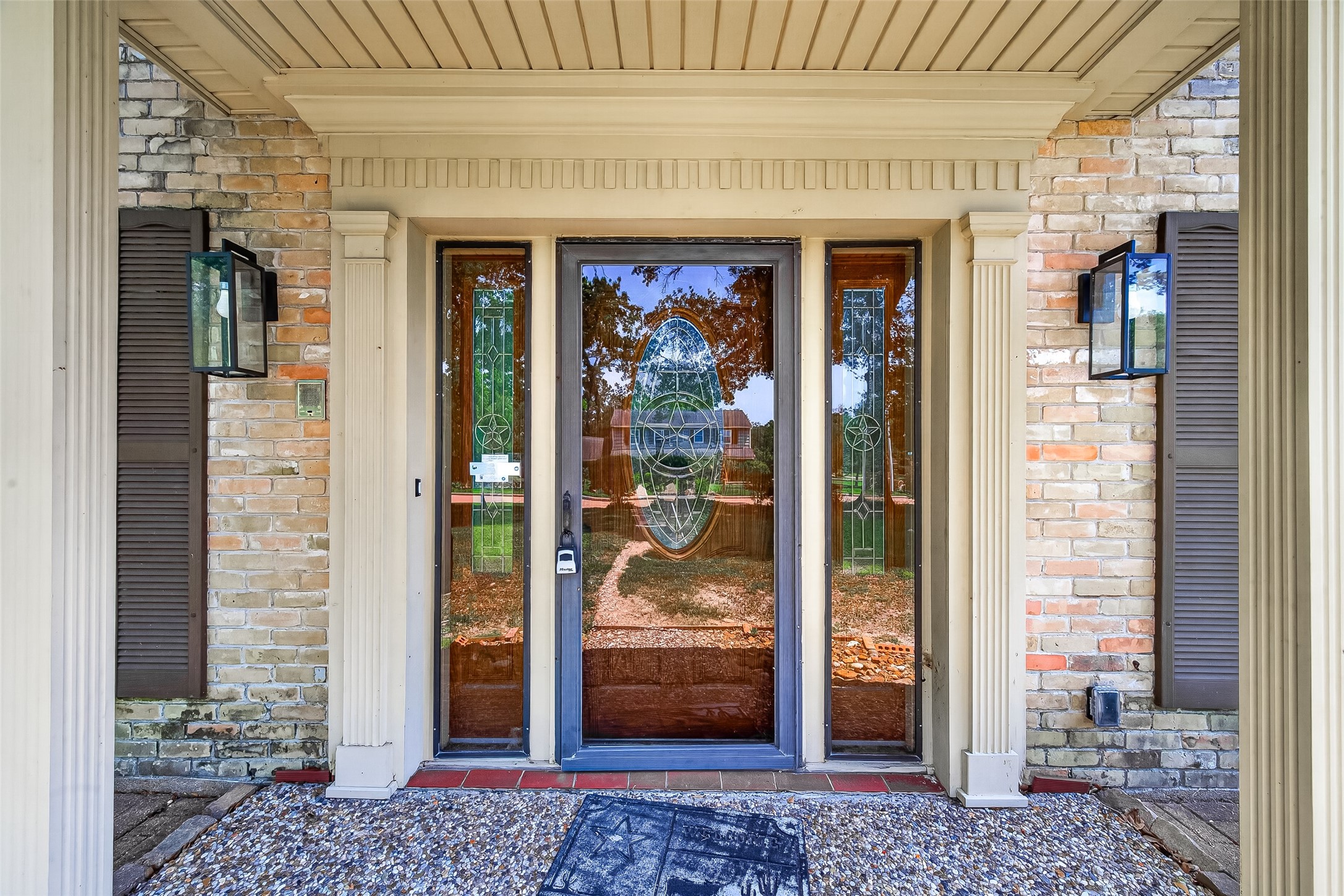 1523 Bodart Drive Property Photo 3