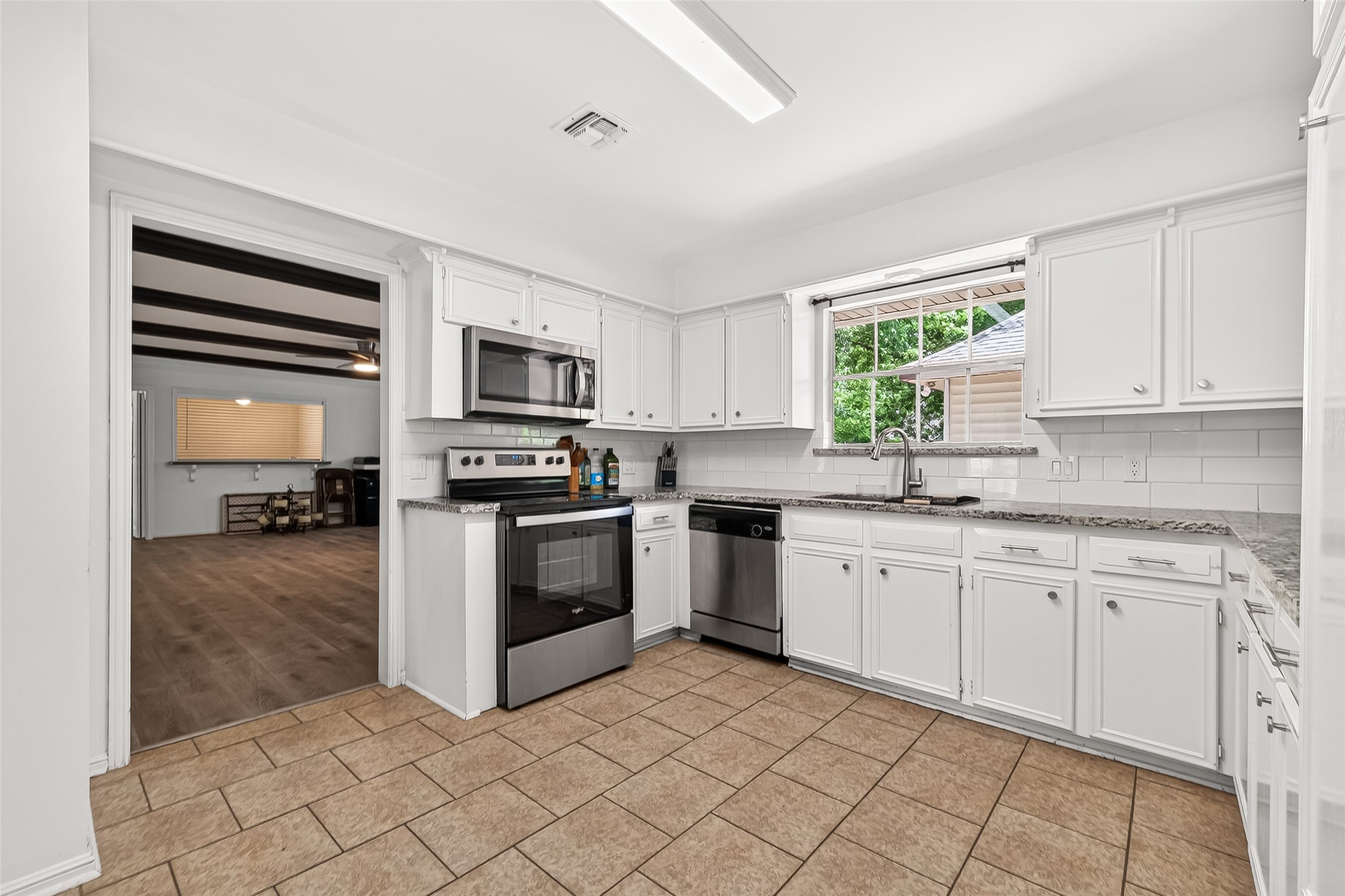 1523 Bodart Drive Property Photo 13