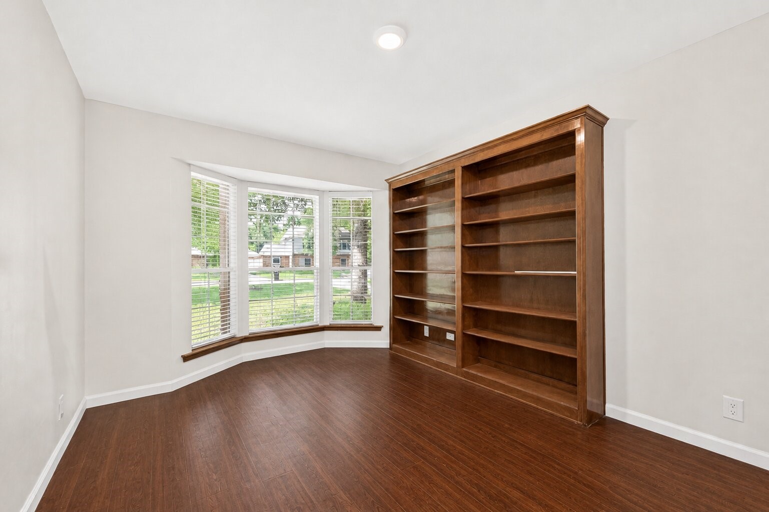 1523 Bodart Drive Property Photo 19