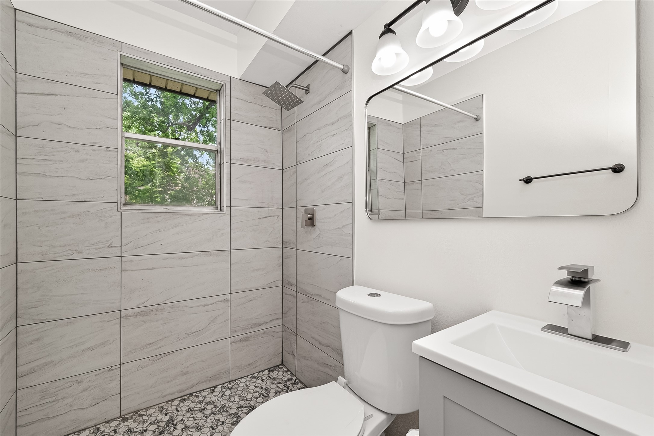 1523 Bodart Drive Property Photo 22