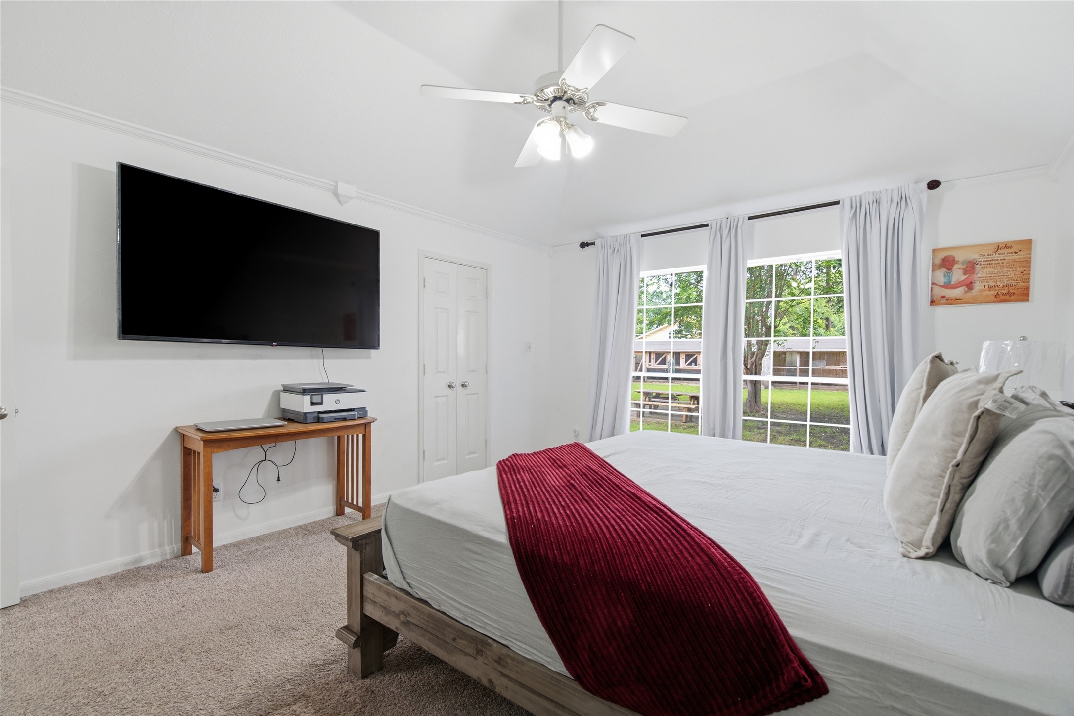 423 E Oak Hill Drive Property Photo 19
