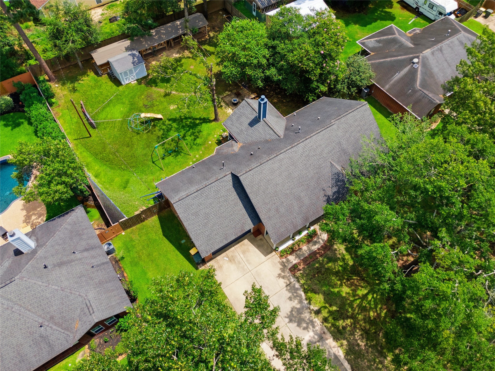 423 E Oak Hill Drive Property Photo 39