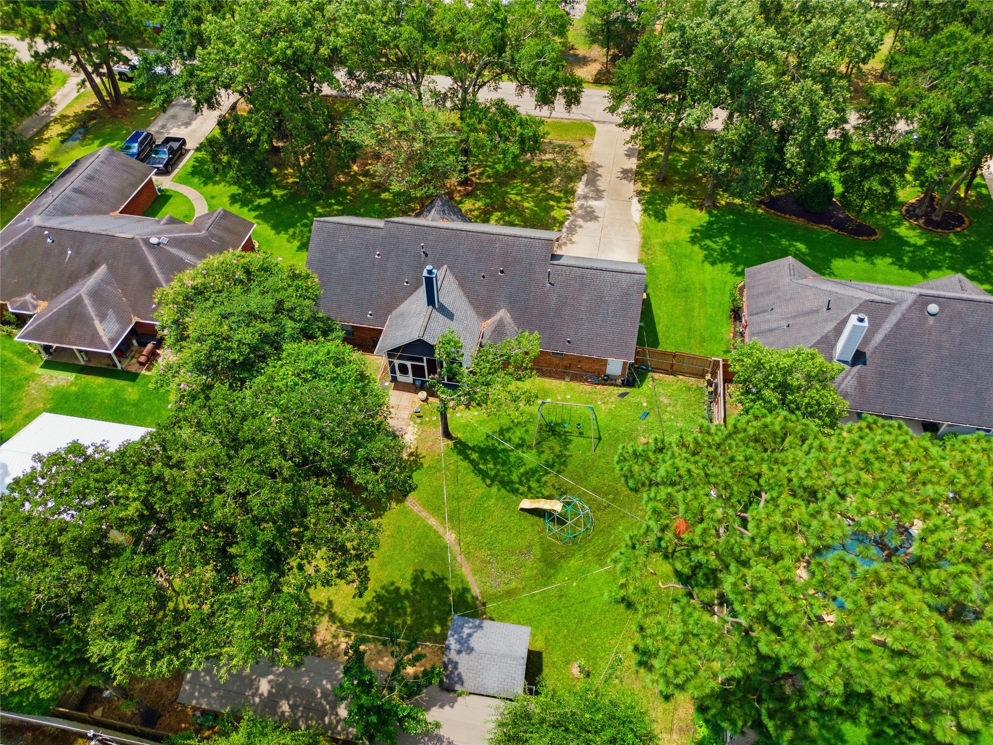 423 E Oak Hill Drive Property Photo 40