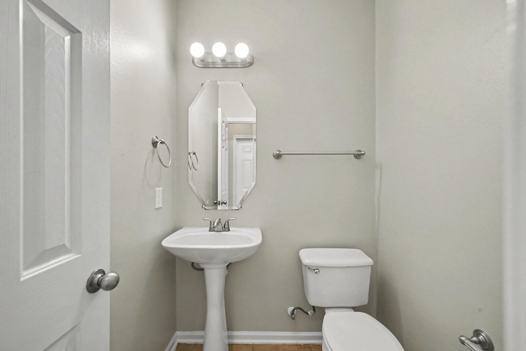 24927 Corbin Gate Drive Property Photo 9