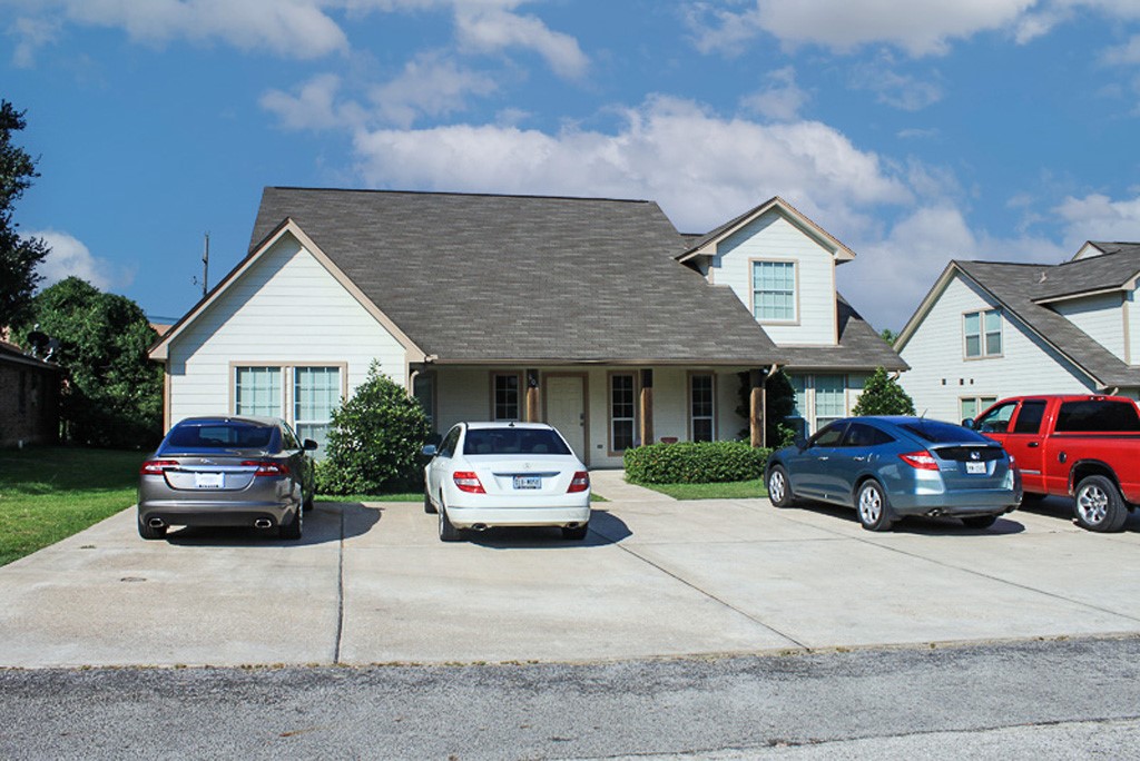 603 Wades Way C Property Photo 1
