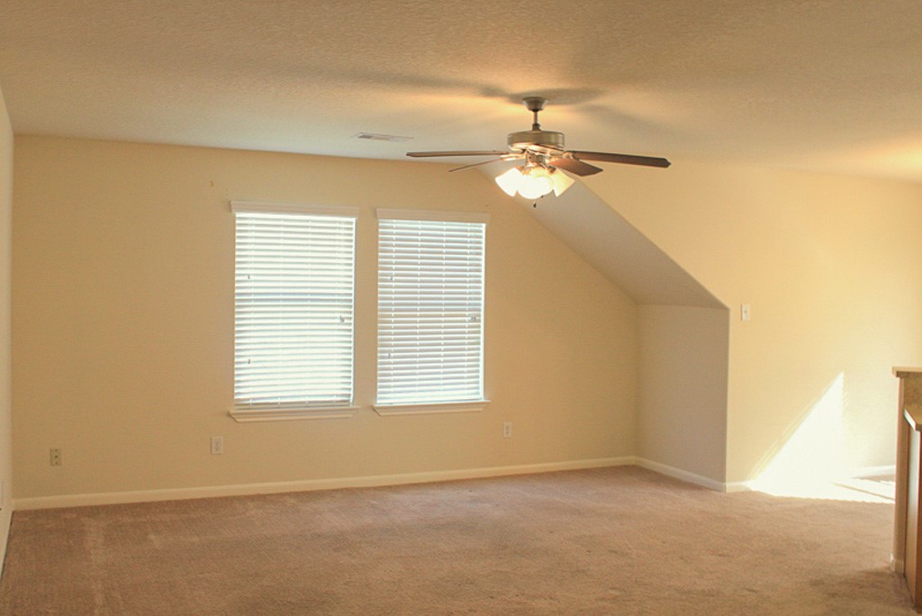 603 Wades Way C Property Photo 4