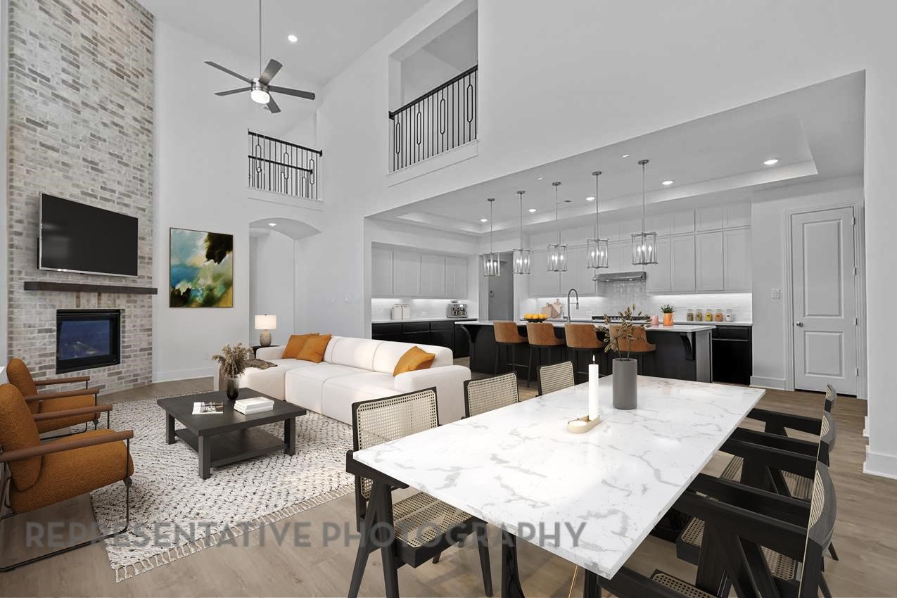 12023 Lake View Boulevard Property Photo 3
