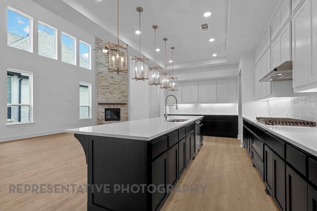12023 Lake View Boulevard Property Photo 16