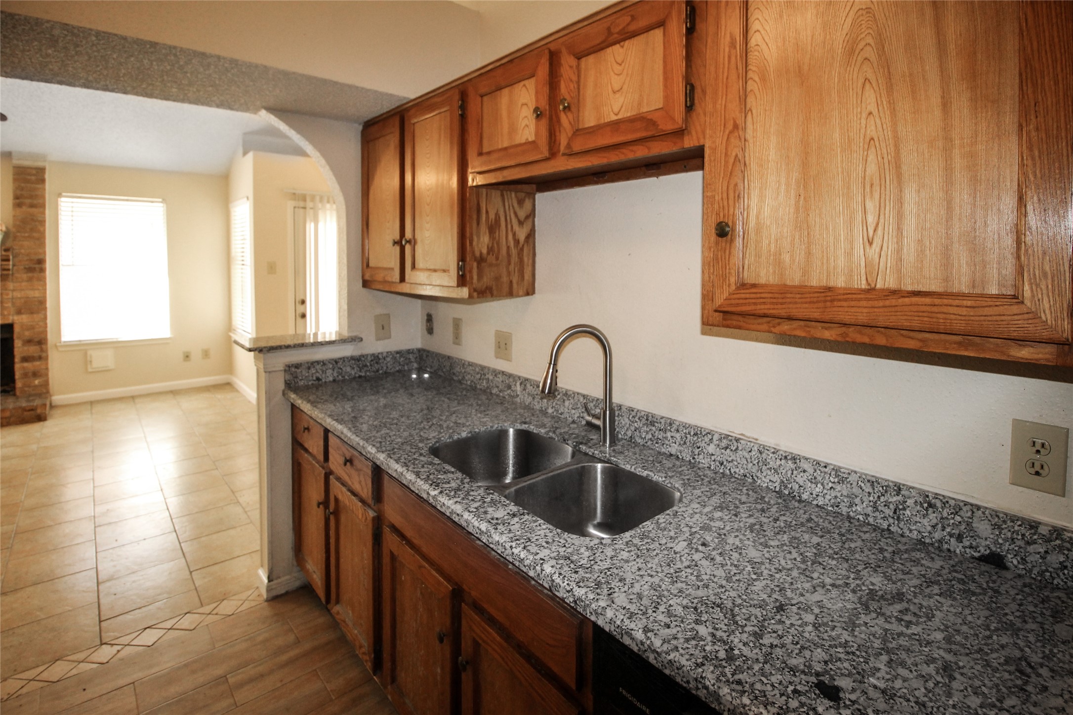 11614 Gullwood Property Photo 9