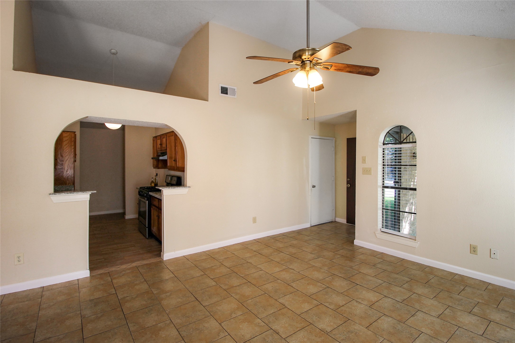 11614 Gullwood Property Photo 11