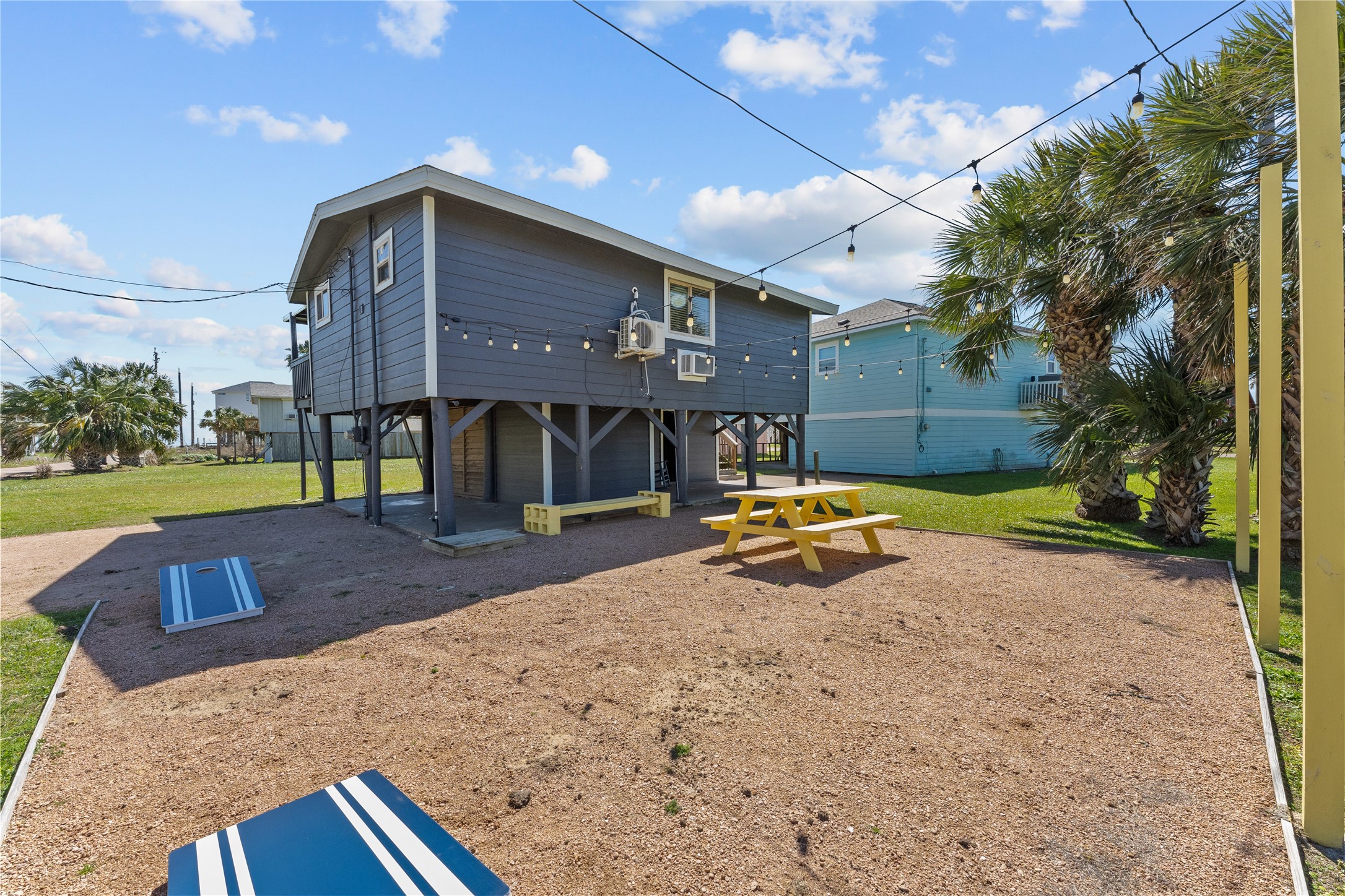 14103 Duncan Way Property Photo 2