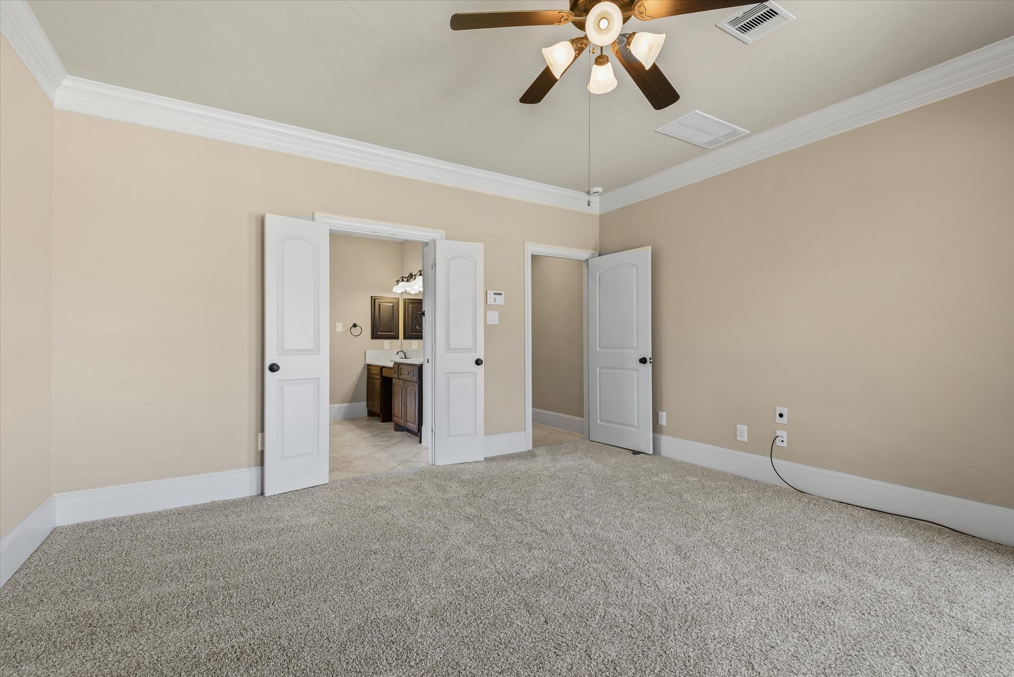 15811 Crestbrook Drive Property Photo 23
