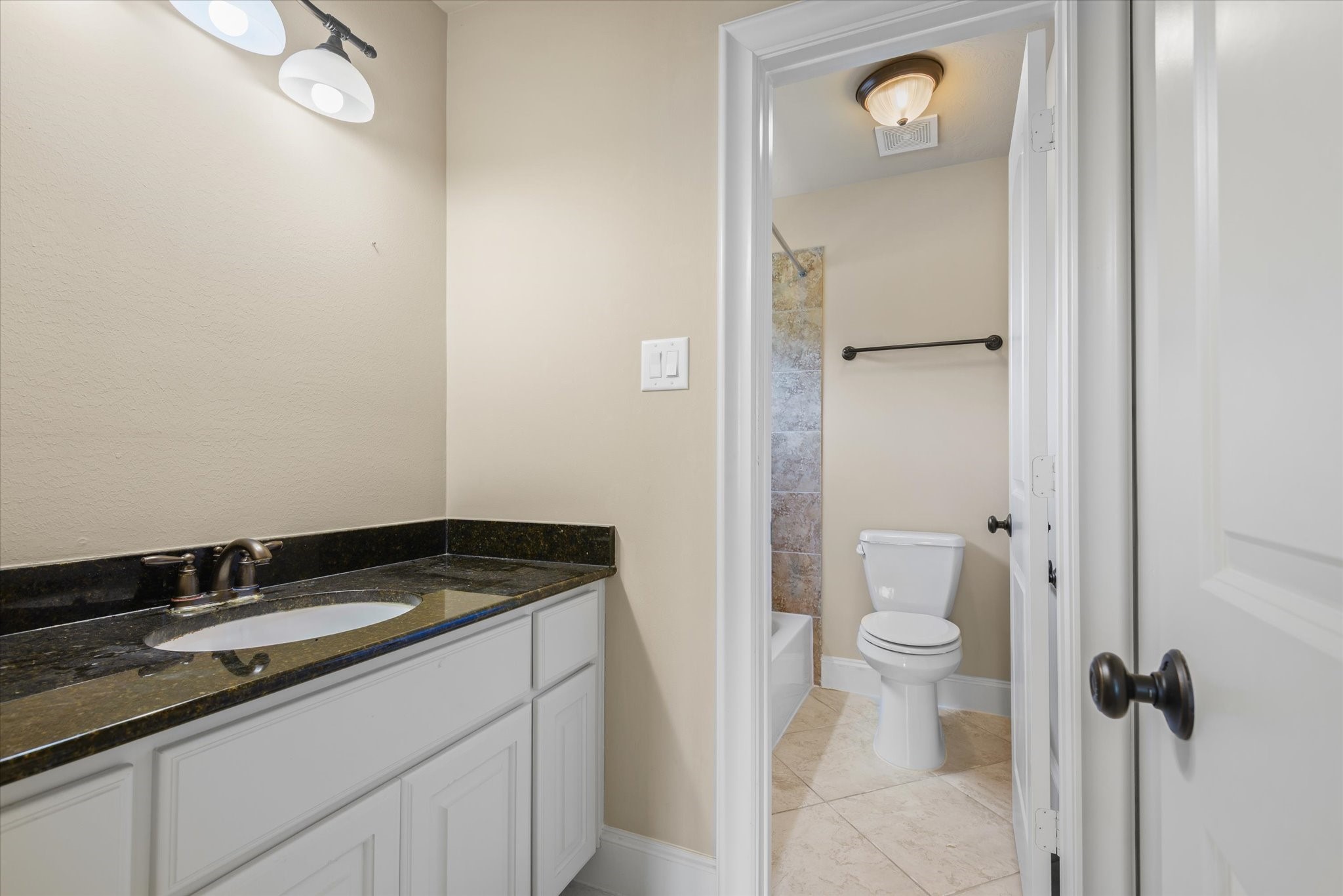 15811 Crestbrook Drive Property Photo 38