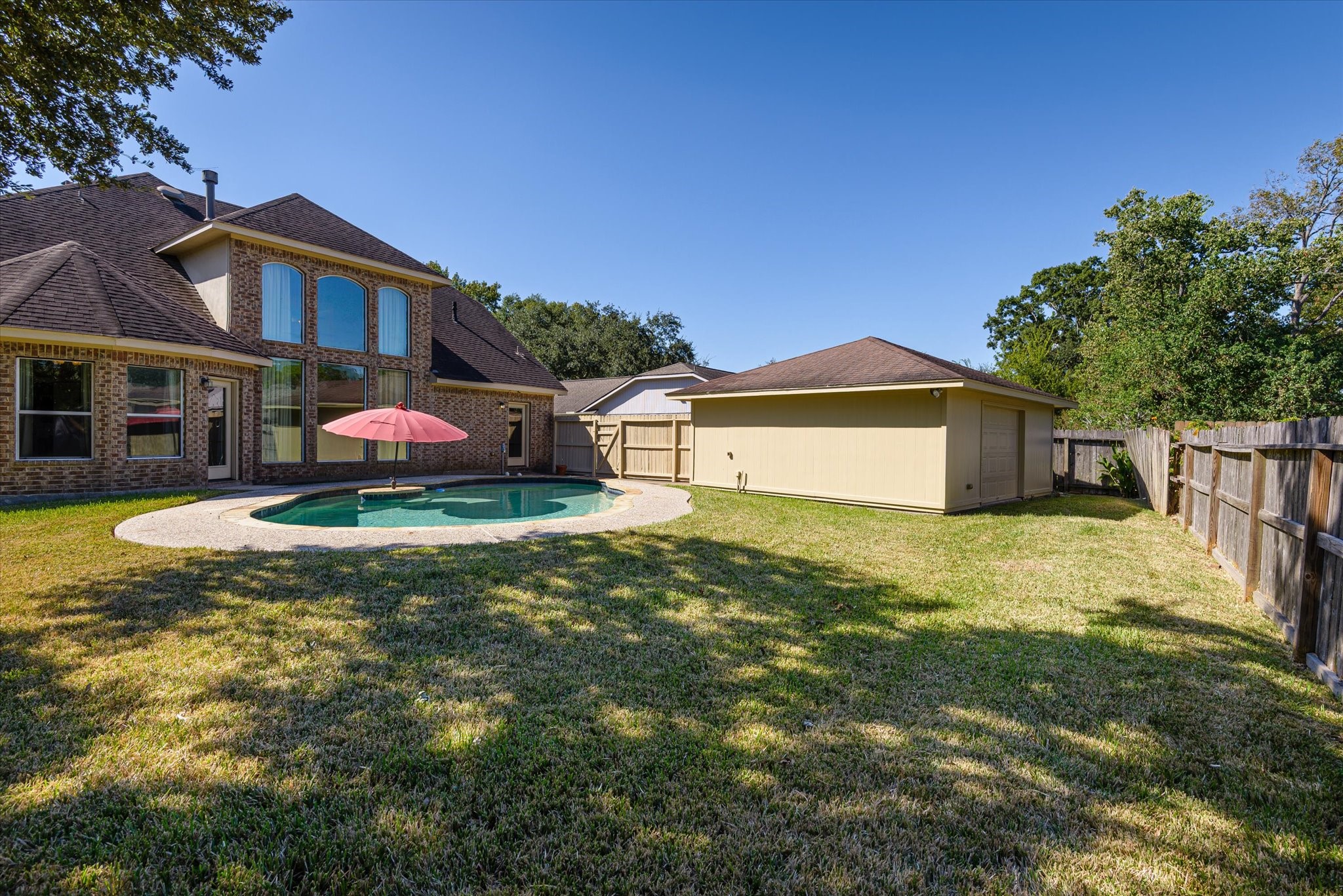 15811 Crestbrook Drive Property Photo 41