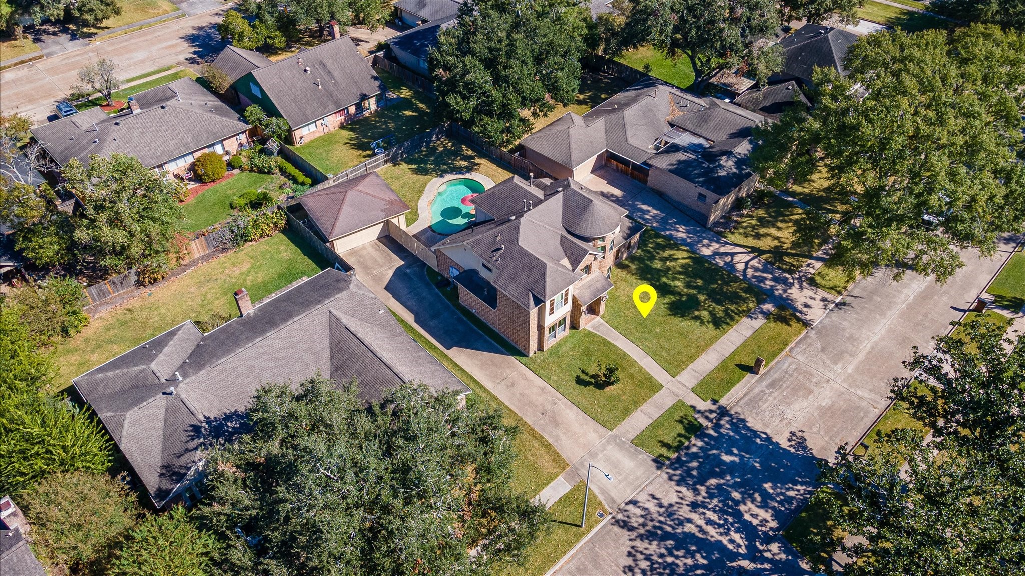 15811 Crestbrook Drive Property Photo 43