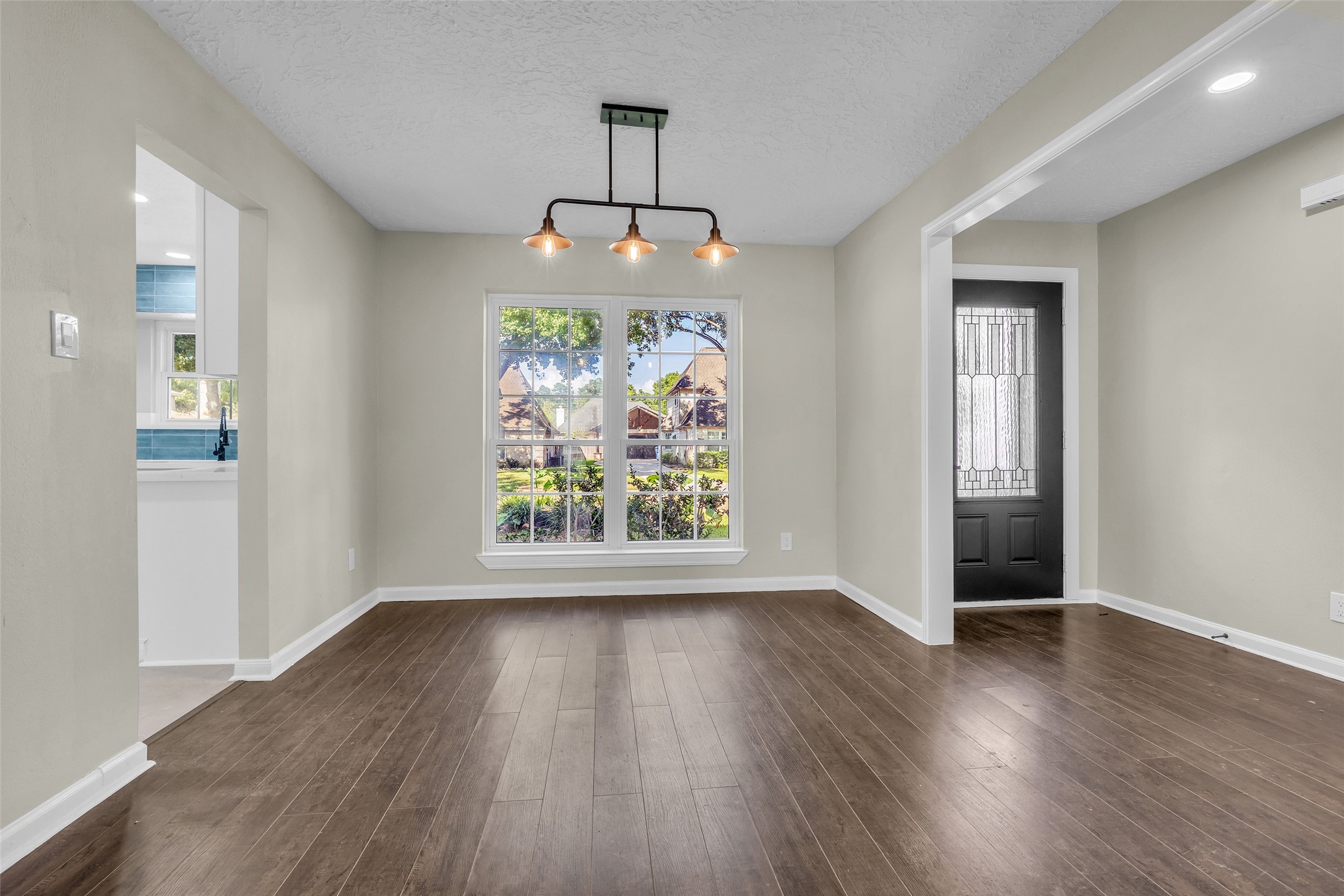 12927 Lentando Lane Property Photo 4