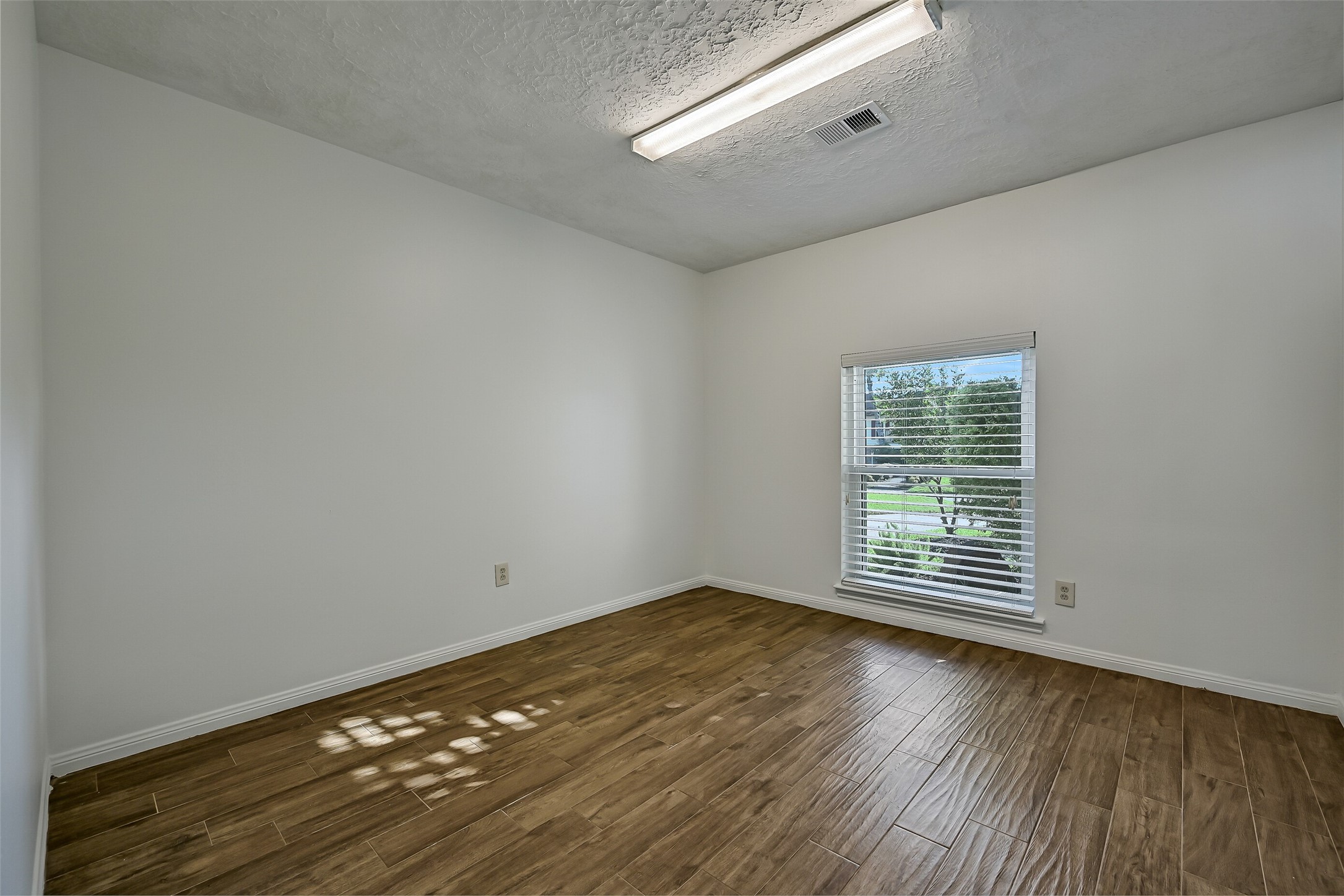 18626 Point Lookout Drive Property Photo 20