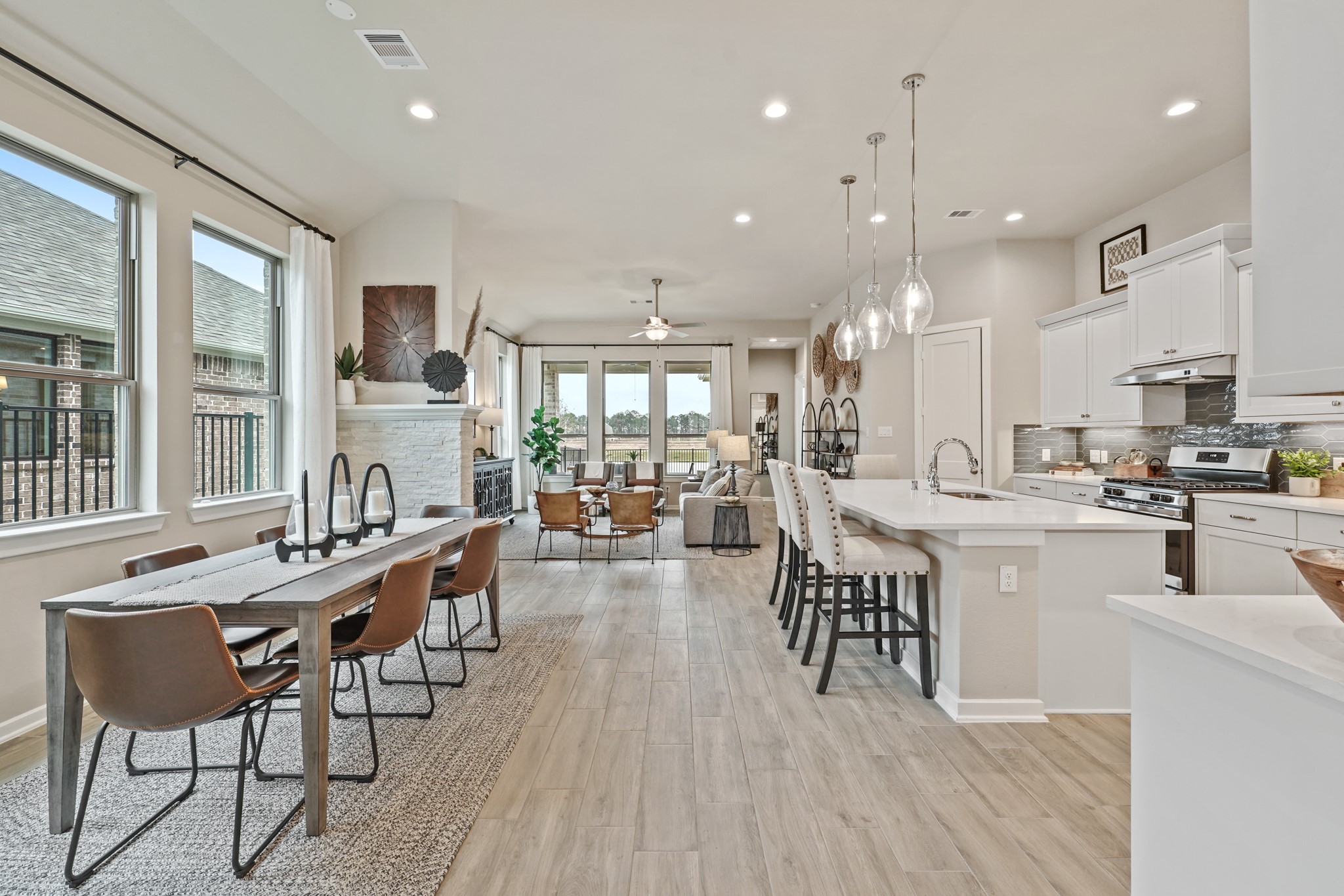 4739 Vaughan Way Property Photo