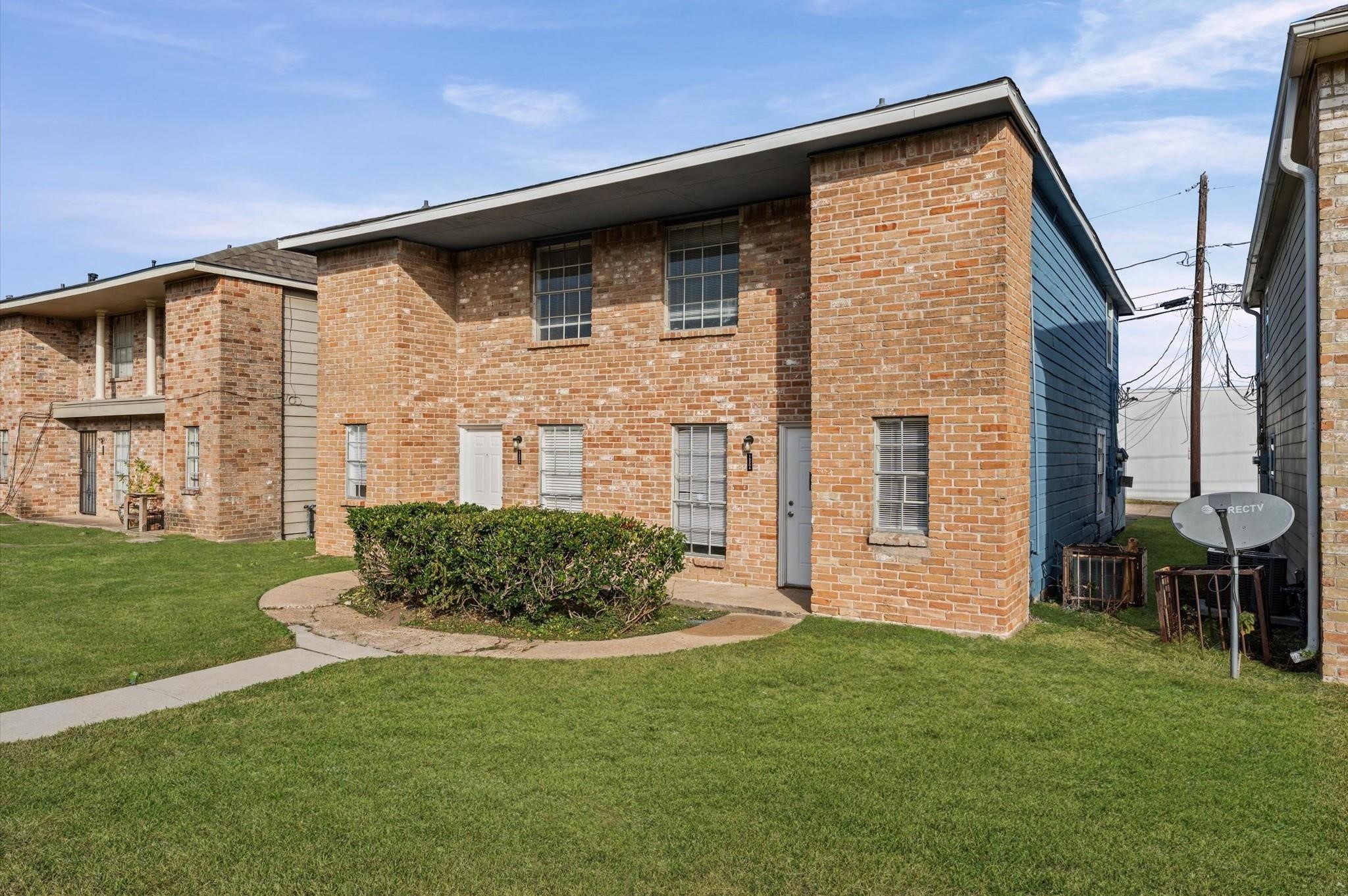 12208 Ormandy Street Property Photo 2