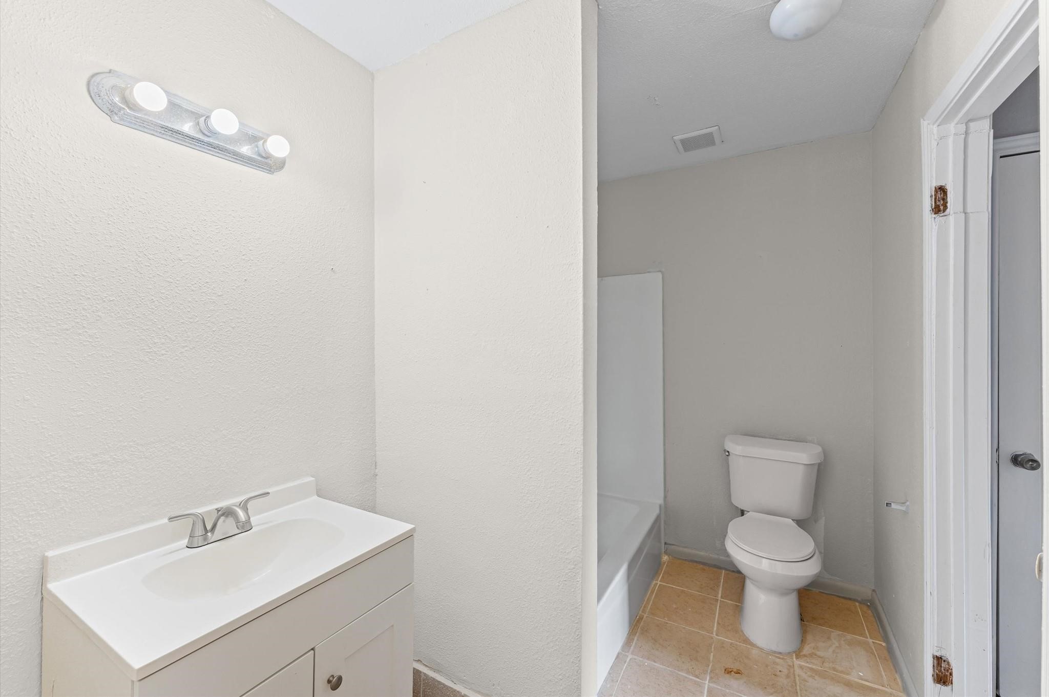 12208 Ormandy Street Property Photo 25