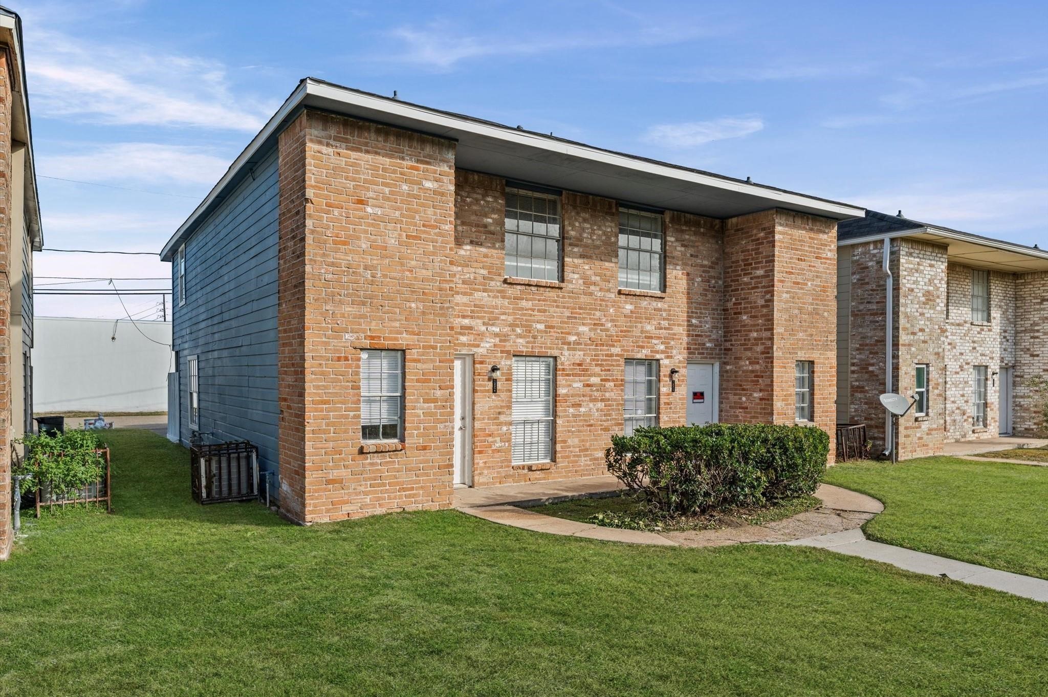 12208 Ormandy Street Property Photo 37
