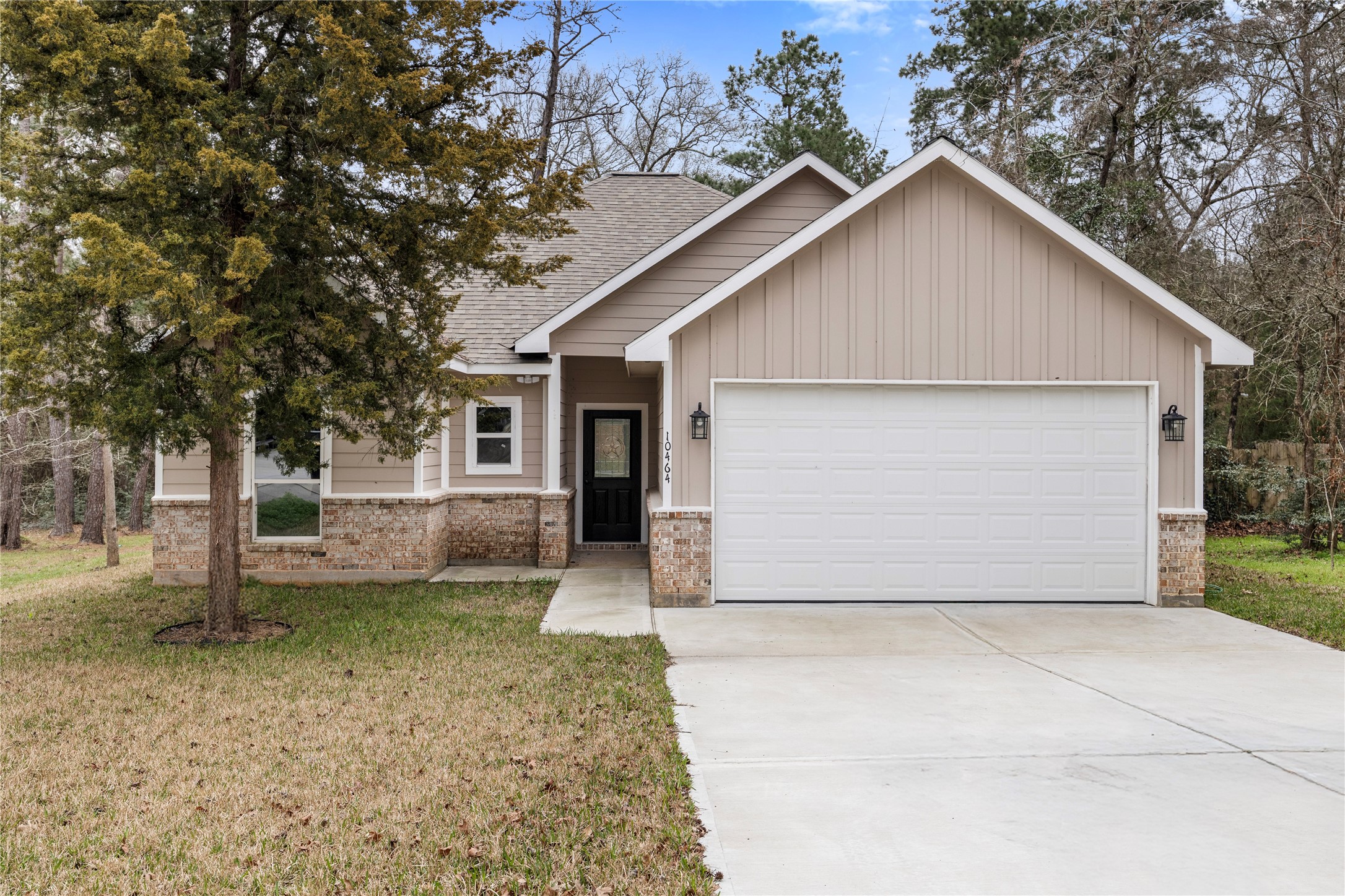 10464 Royal Adrian Drive Property Photo 2