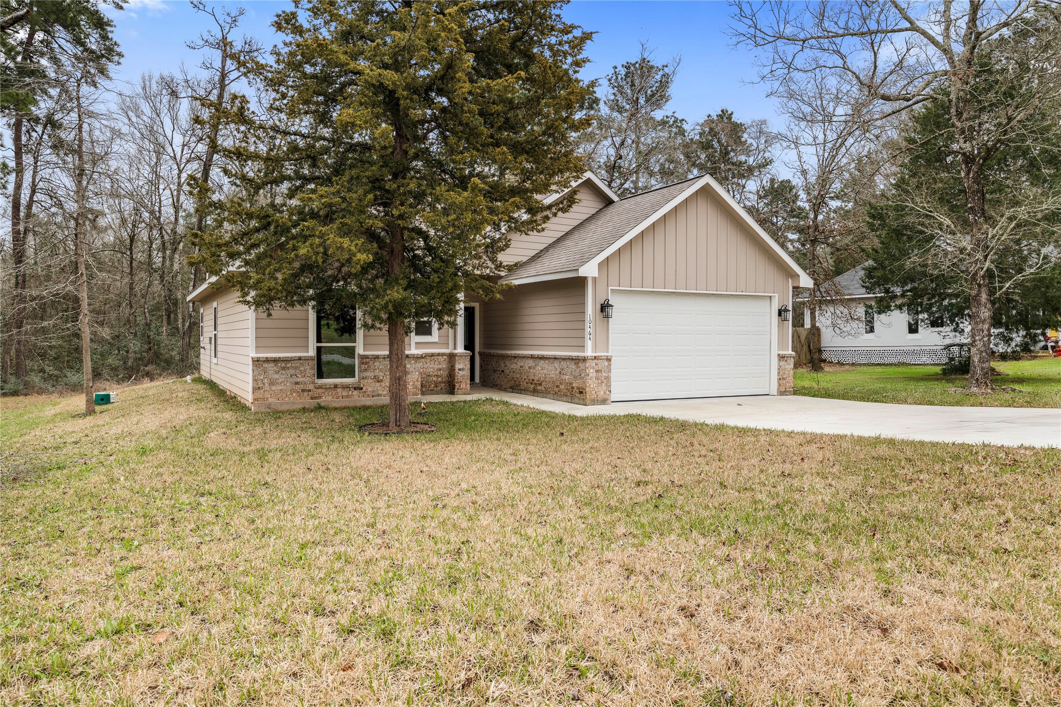 10464 Royal Adrian Drive Property Photo 3