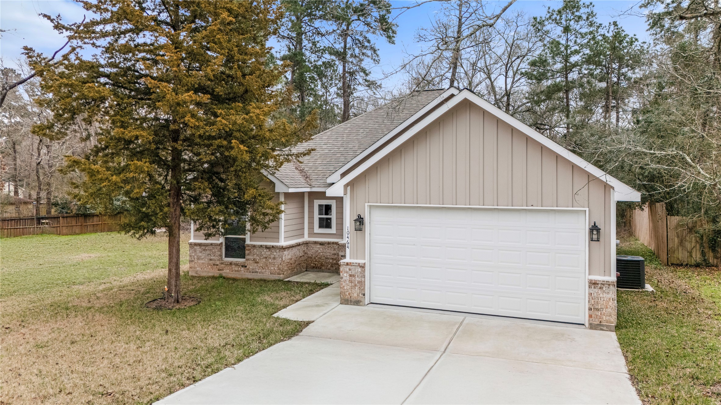 10464 Royal Adrian Drive Property Photo 4