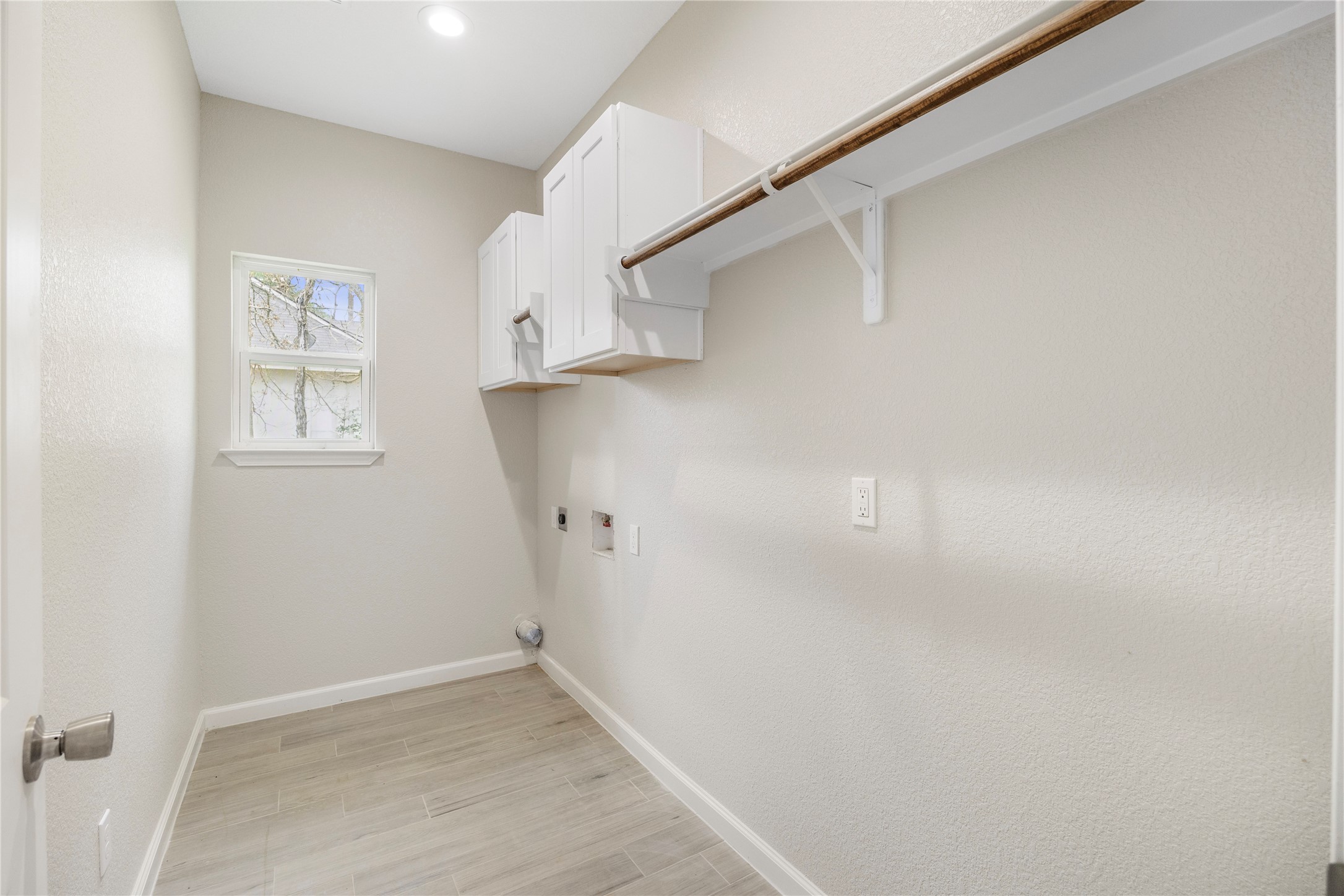10464 Royal Adrian Drive Property Photo 15