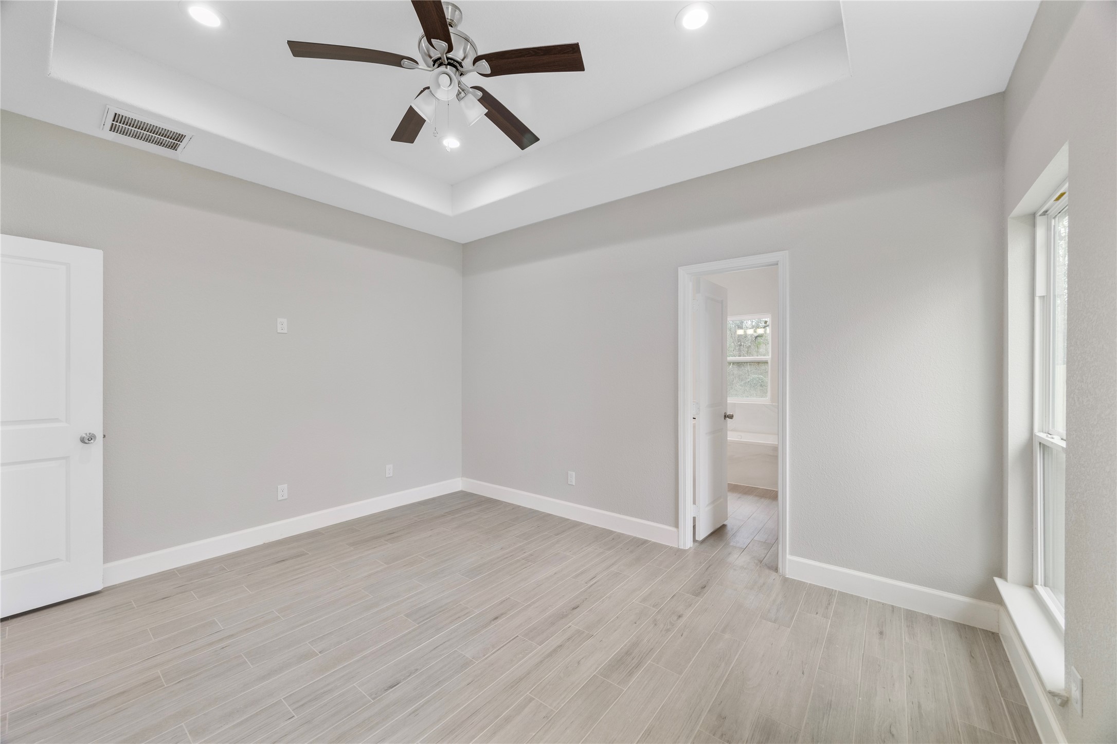 10464 Royal Adrian Drive Property Photo 18