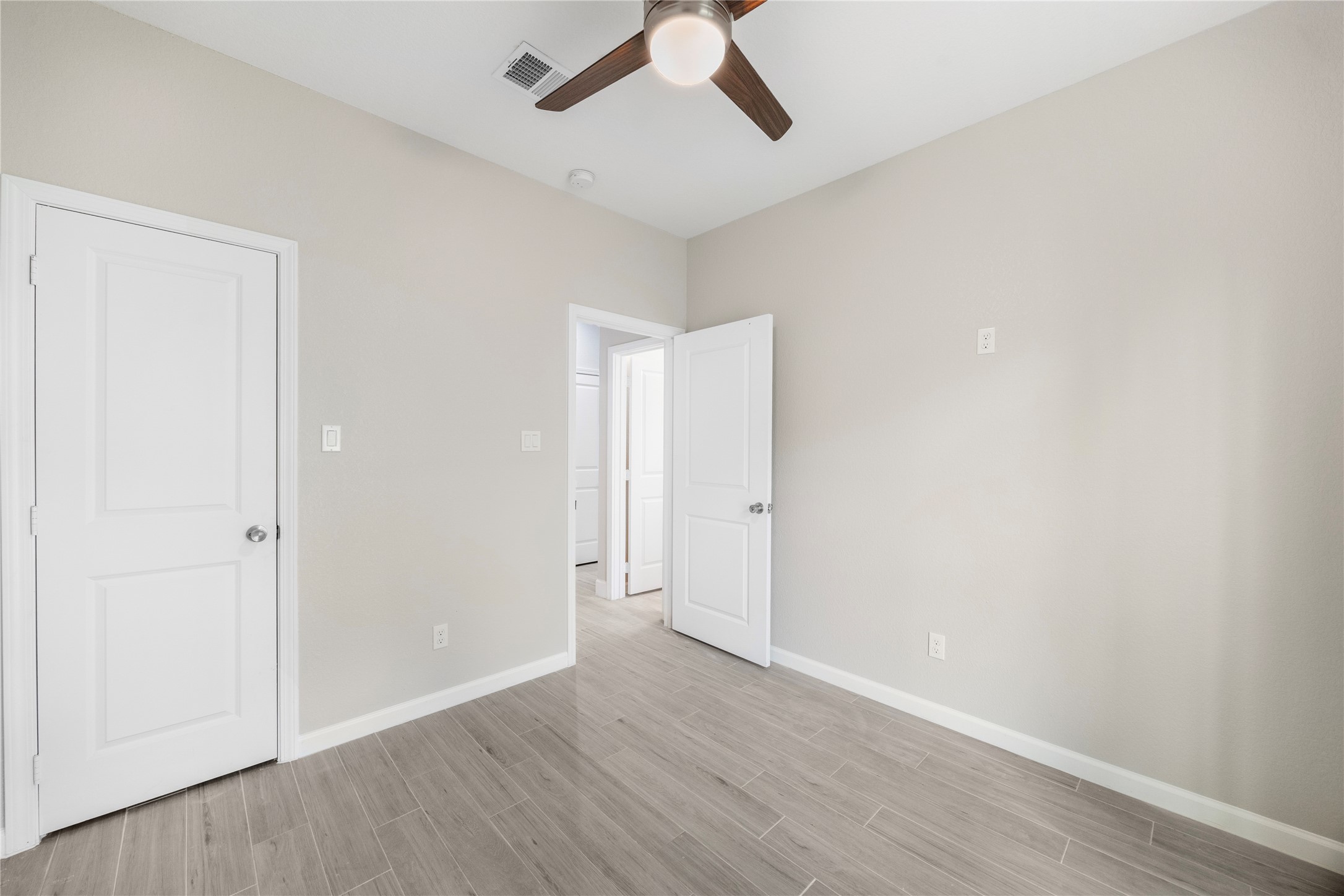 10464 Royal Adrian Drive Property Photo 27
