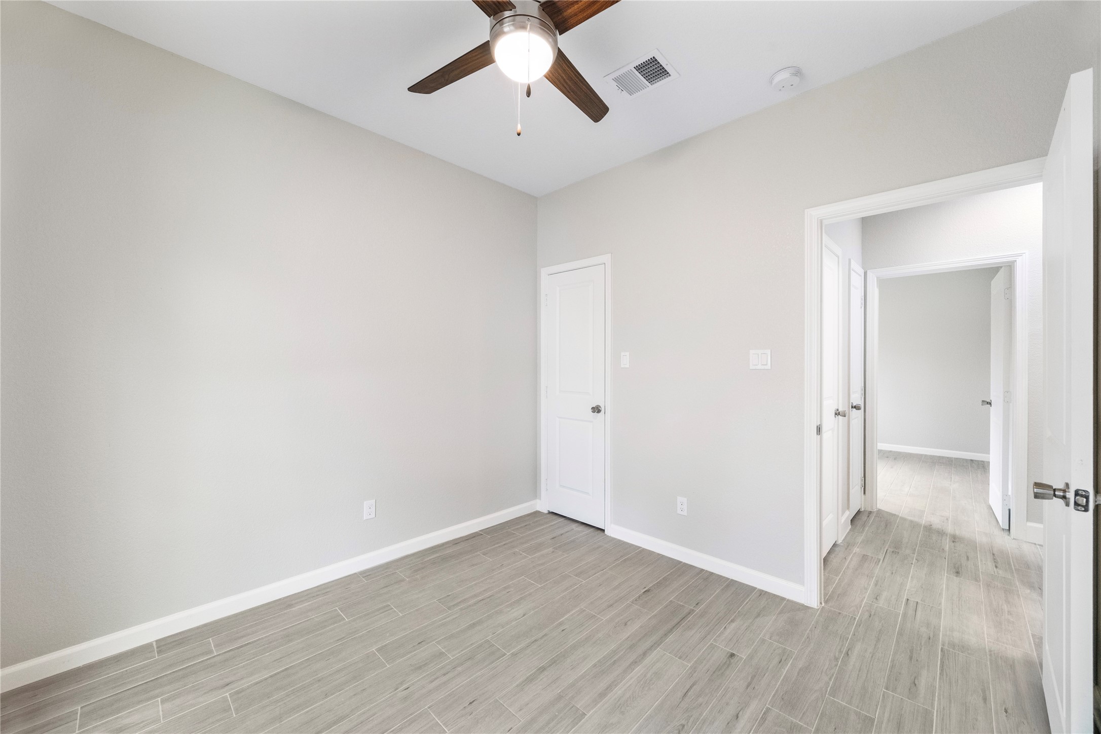 10464 Royal Adrian Drive Property Photo 28