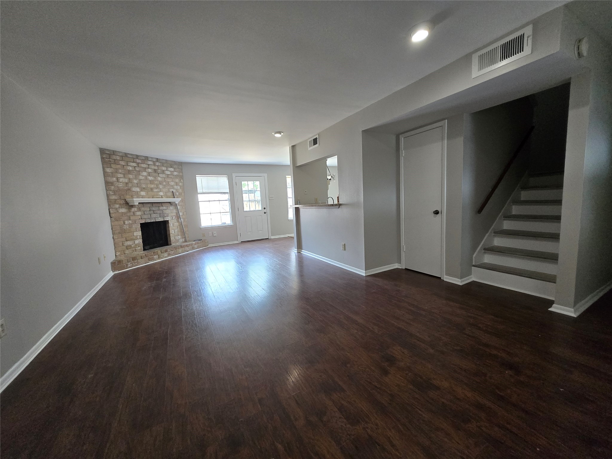 7942 Grow Lane Property Photo 1