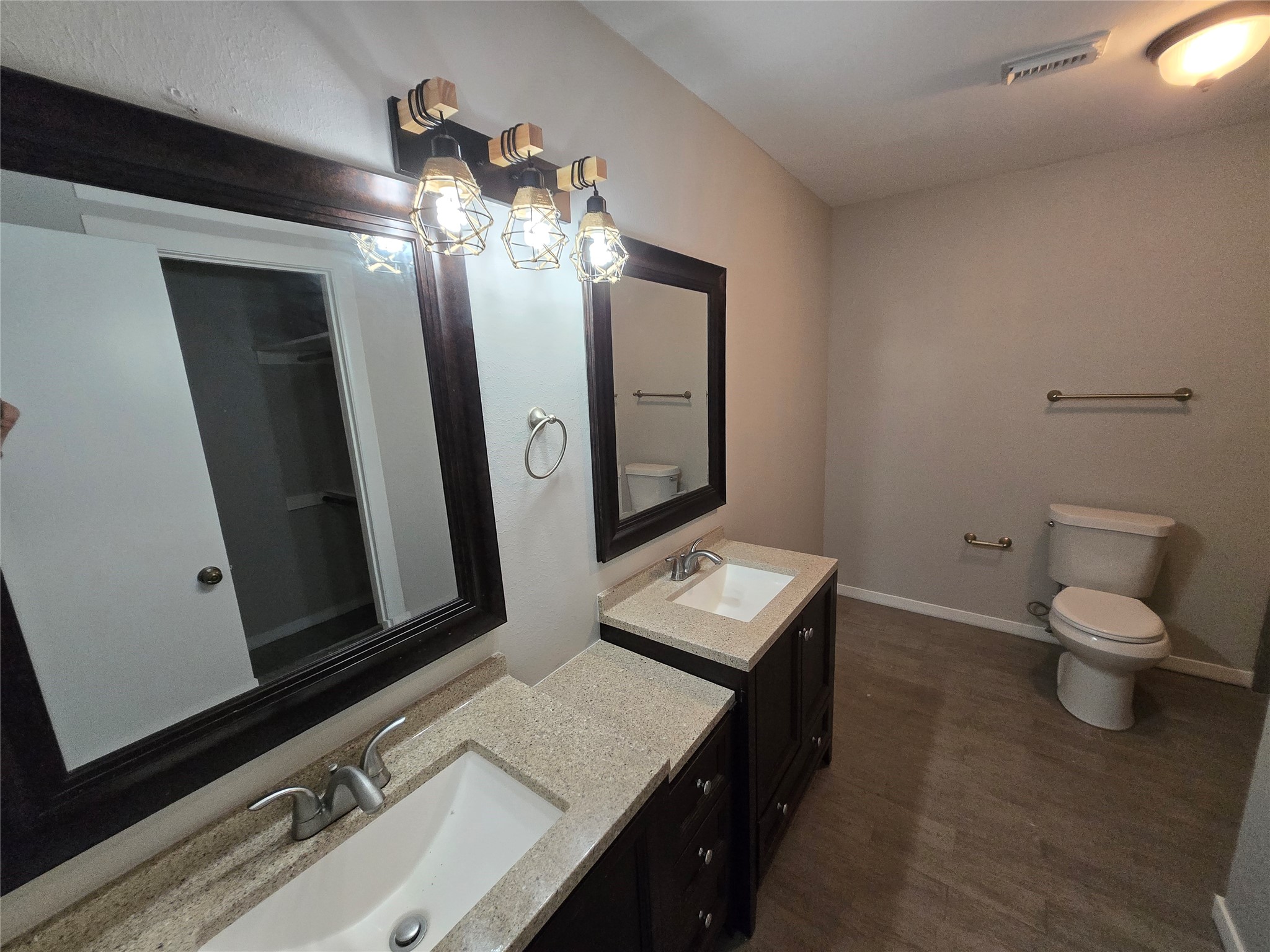 7942 Grow Lane Property Photo 17