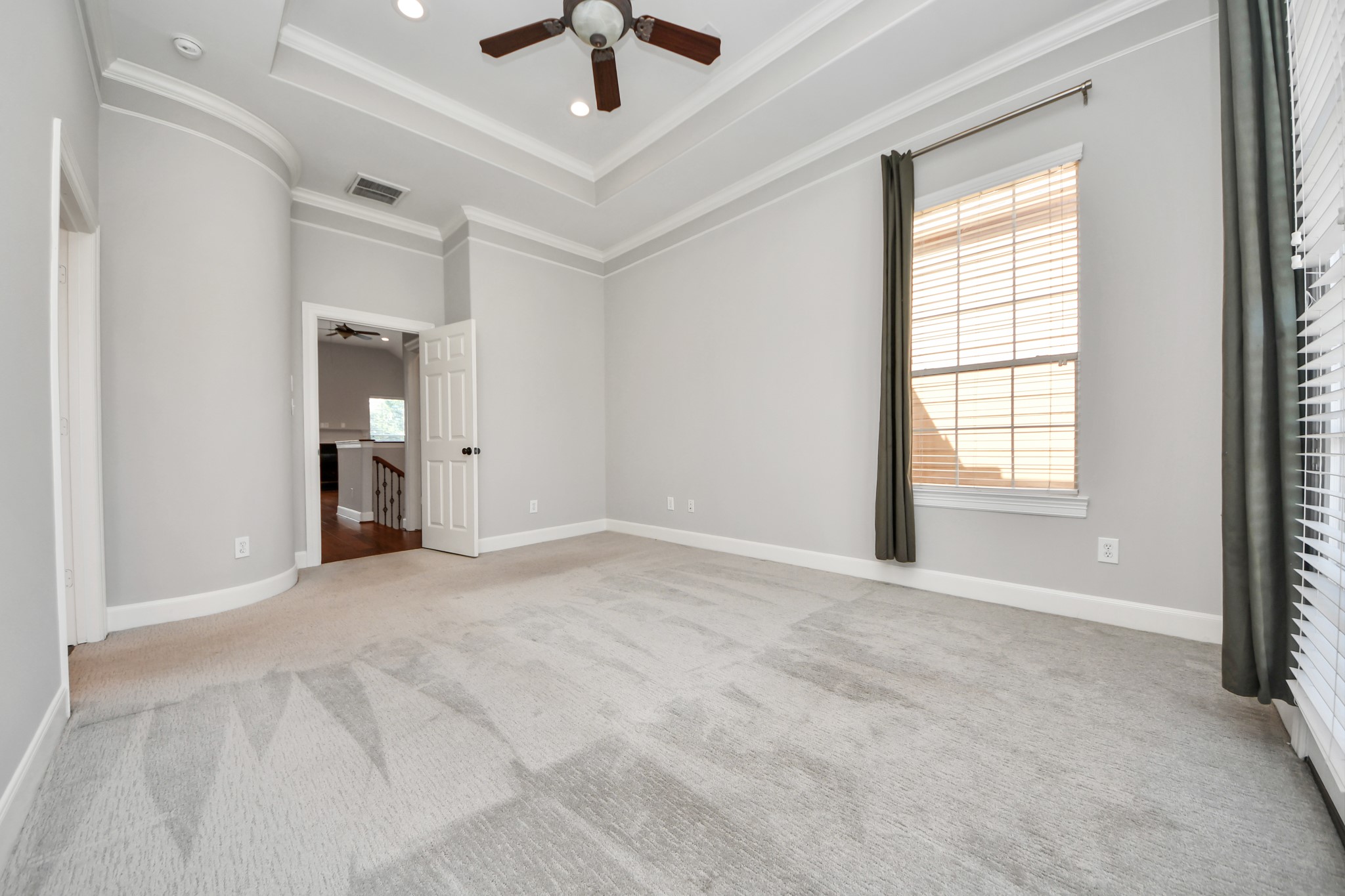 10815 Almeda Park Drive Property Photo 19
