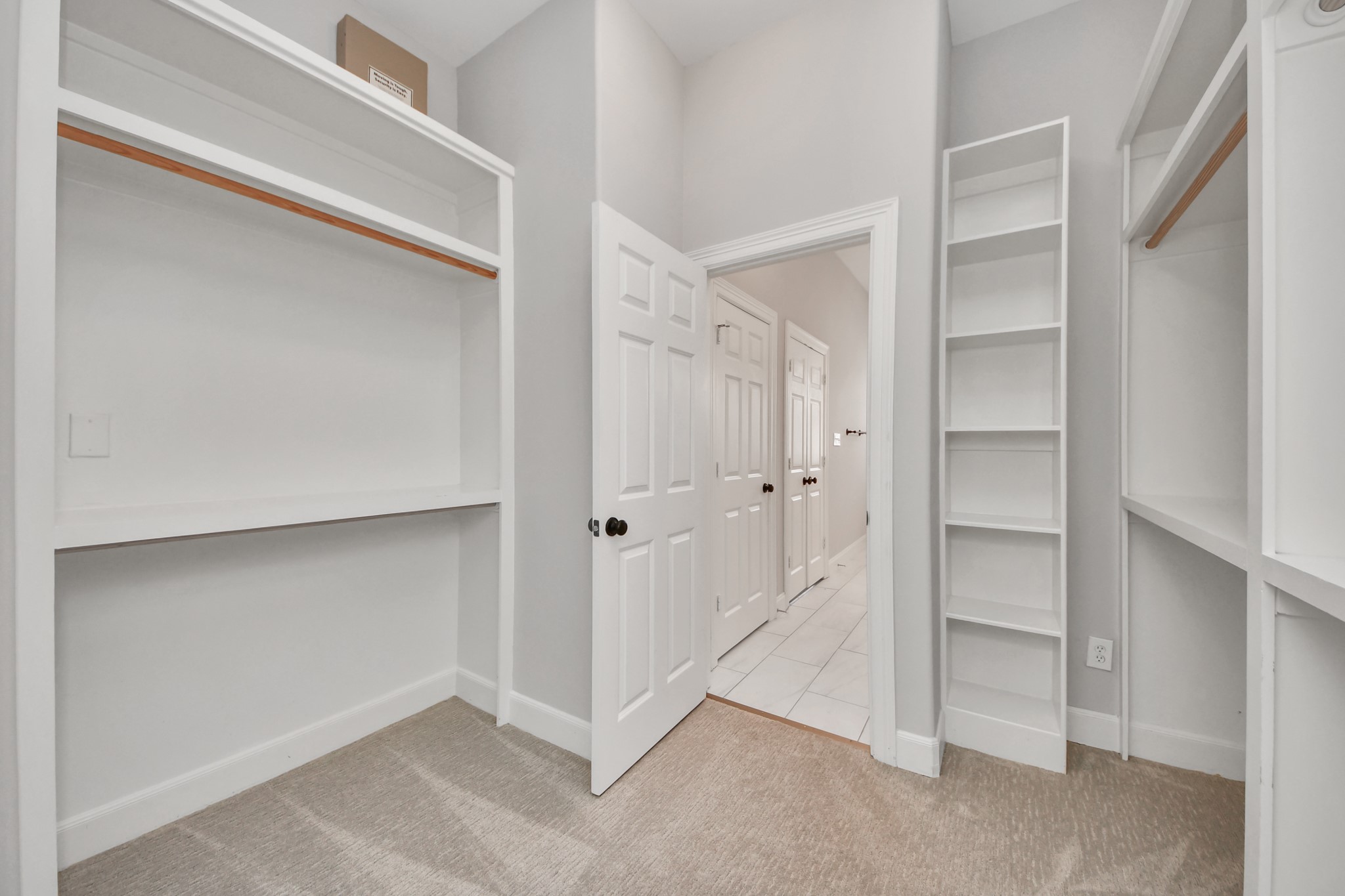 10815 Almeda Park Drive Property Photo 25