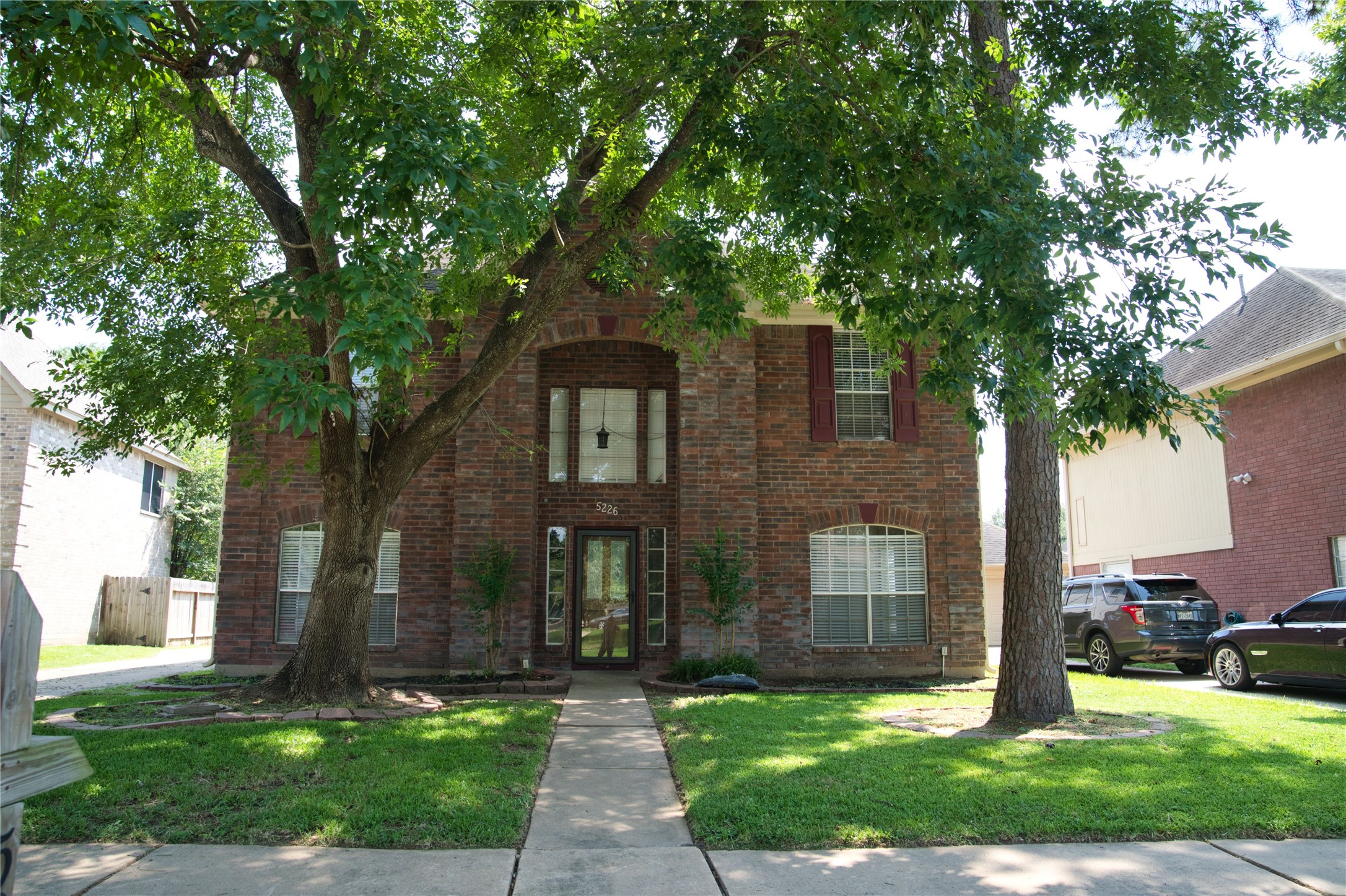 5226 Prairie Creek Drive Property Photo 1