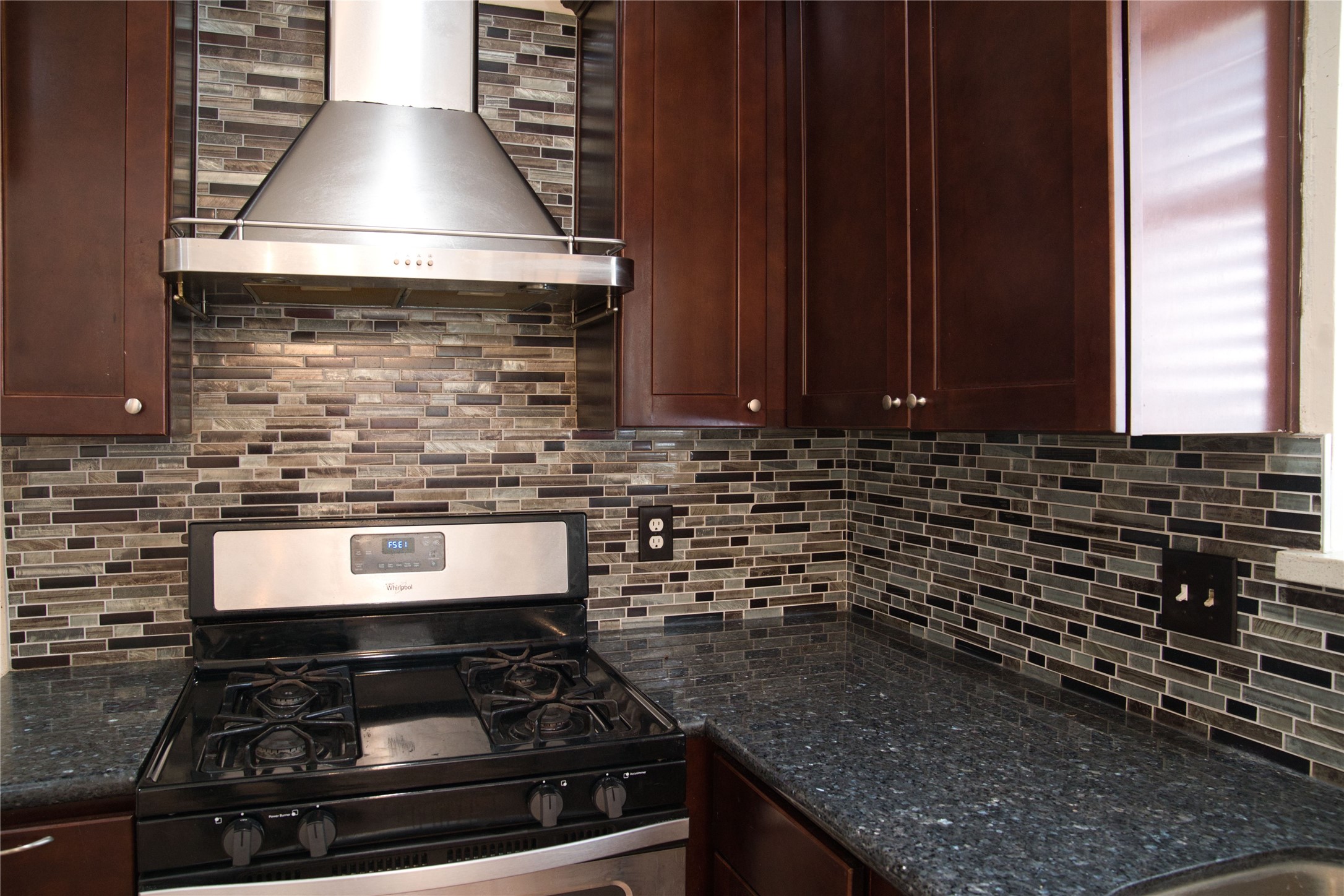 5226 Prairie Creek Drive Property Photo 2