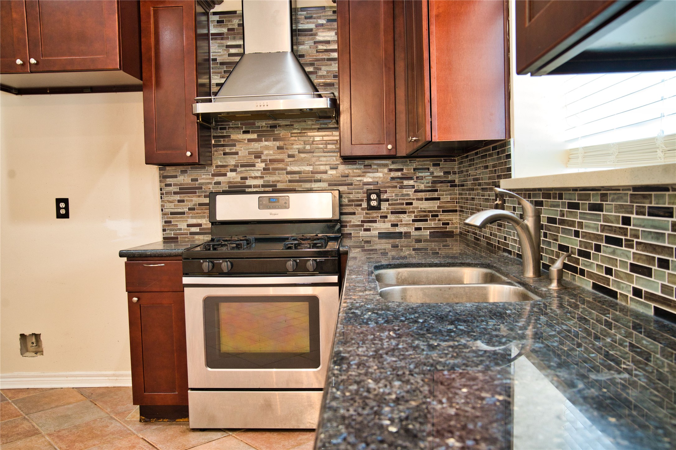 5226 Prairie Creek Drive Property Photo 3