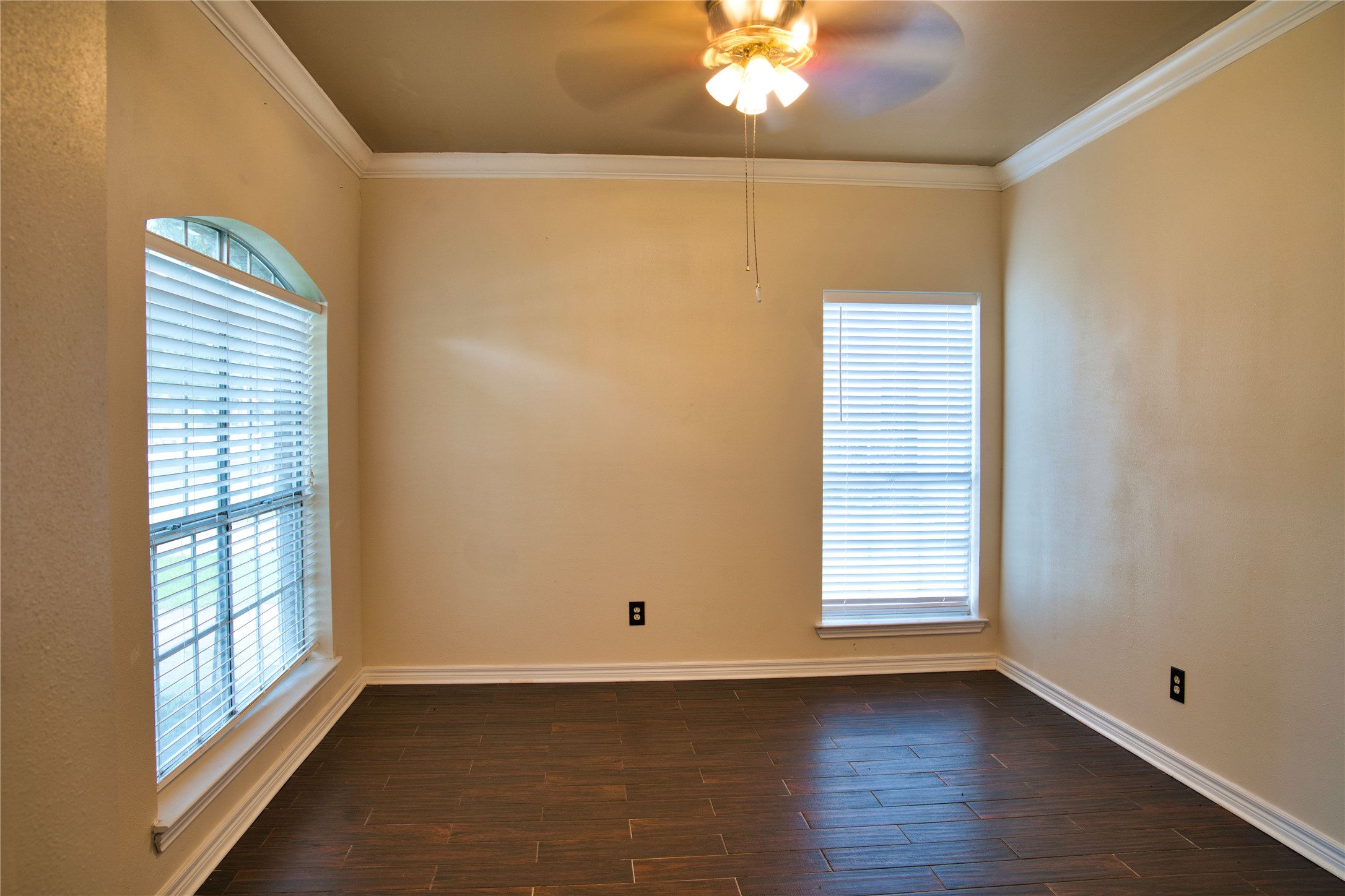 5226 Prairie Creek Drive Property Photo 11