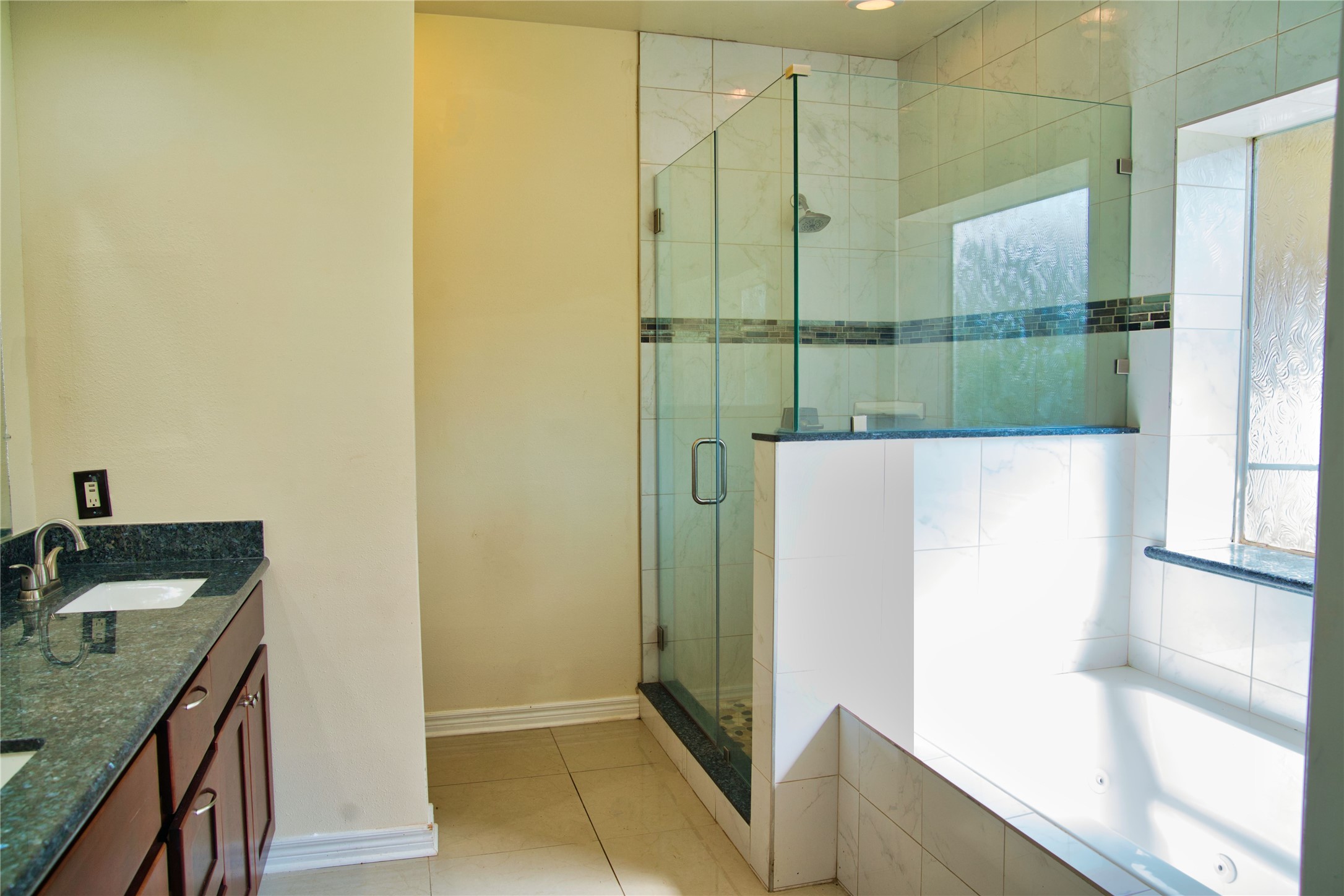 5226 Prairie Creek Drive Property Photo 18
