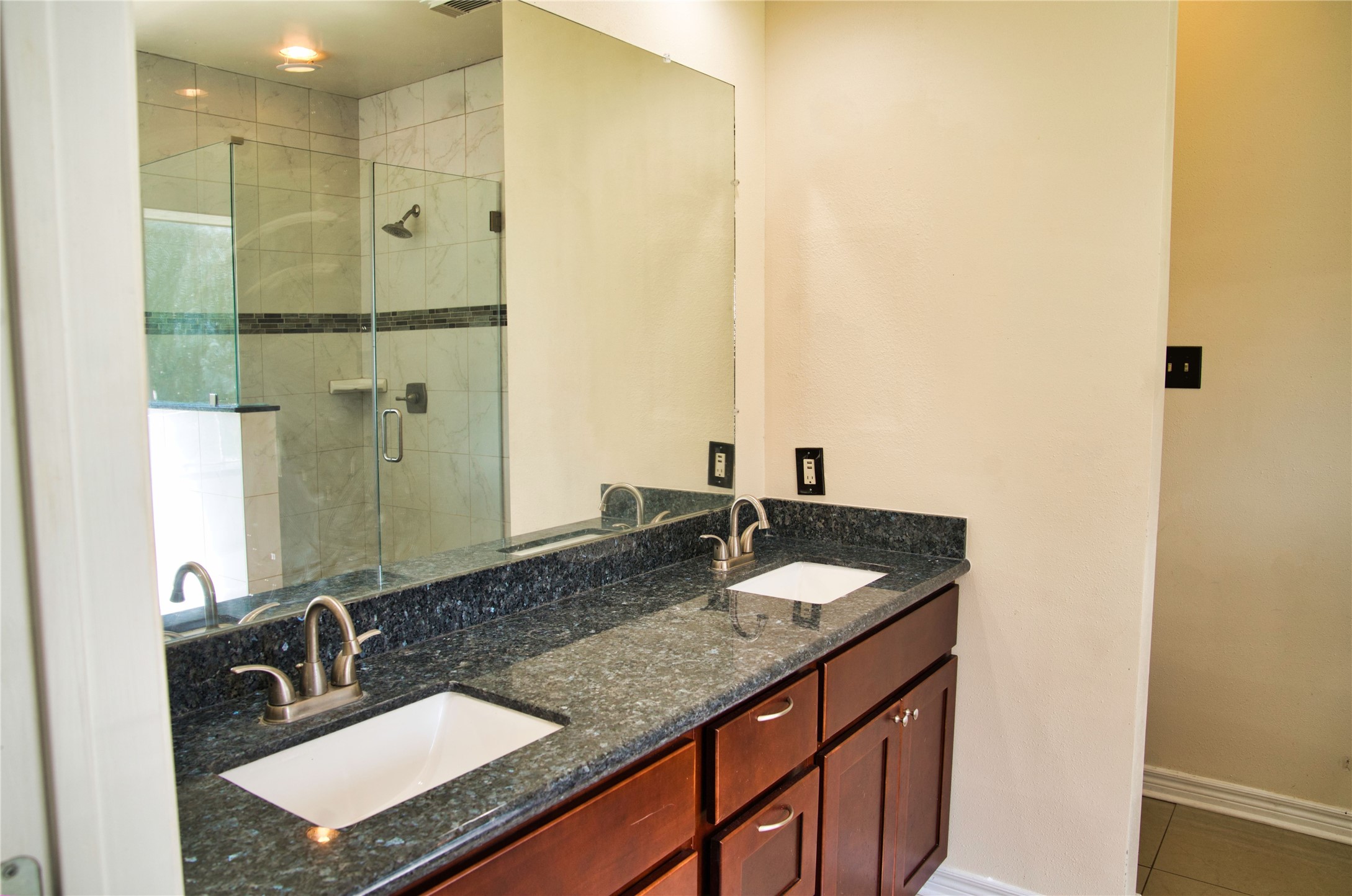 5226 Prairie Creek Drive Property Photo 20